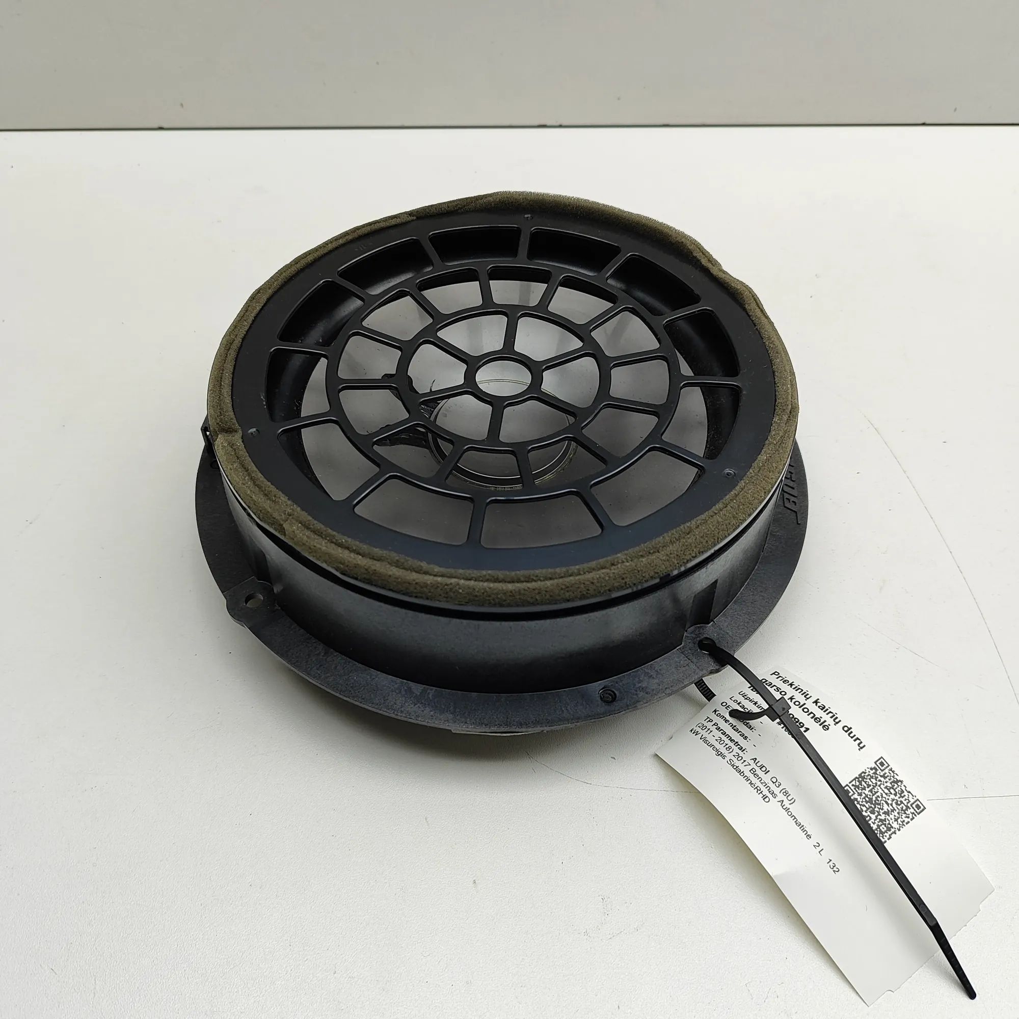 Audi Q3 (8U) Front Left Door Speaker Front Left Door Speaker — AUDI Q3 (8U) (2011-20...