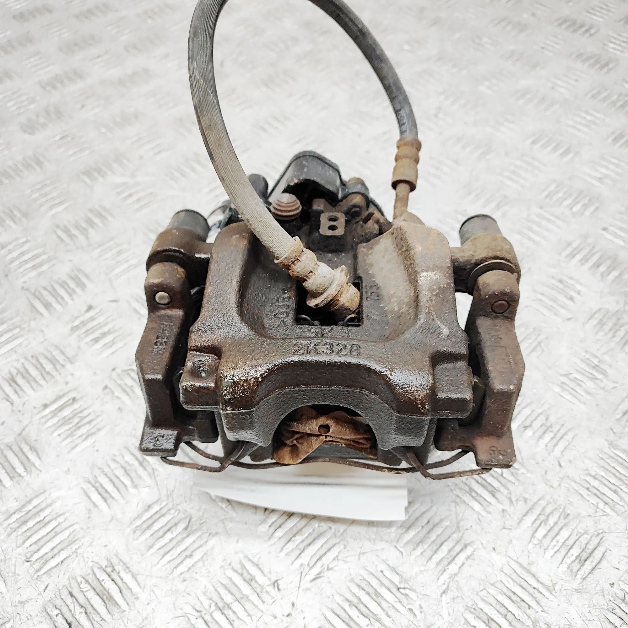 Jaguar XE Brake caliper — rear left Brake caliper — rear left — JAGUAR XE (X760) (2...