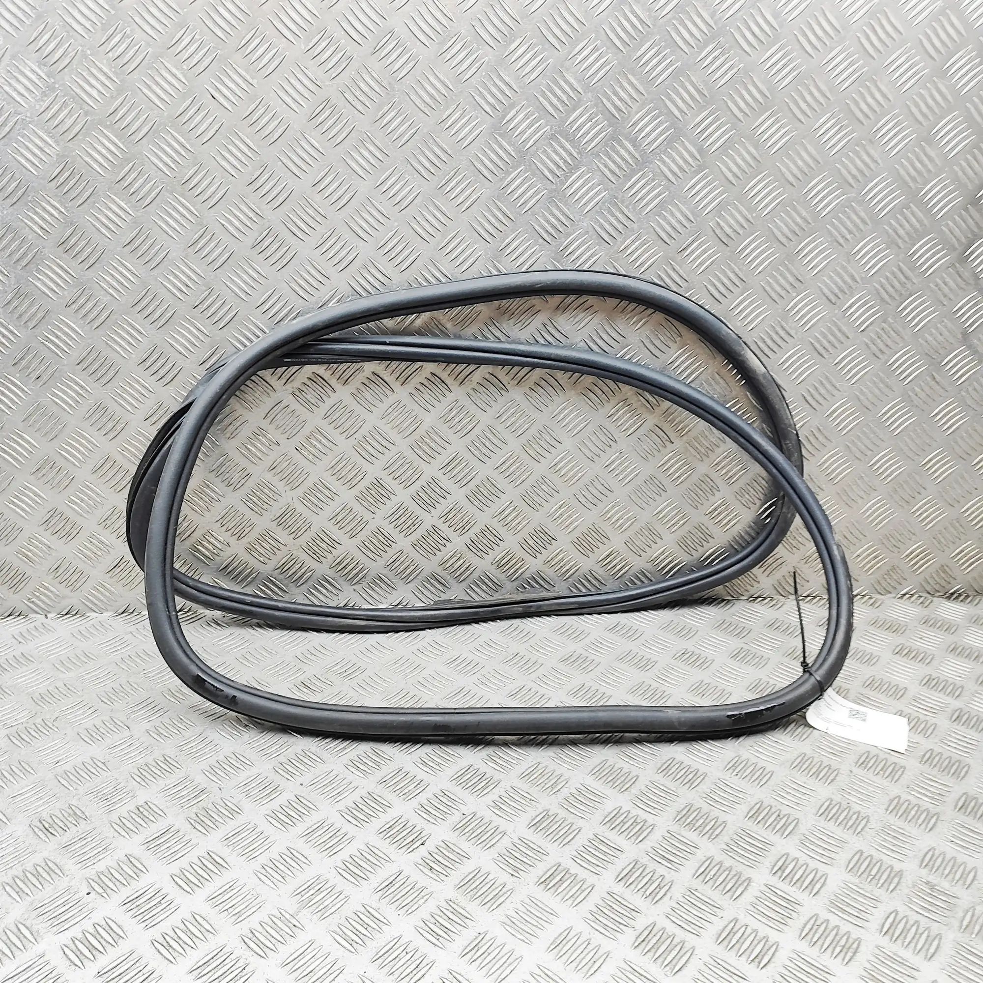 Seat Tarraco Door rubber seal — front right Door rubber seal — front right — SEAT TARRACO (...