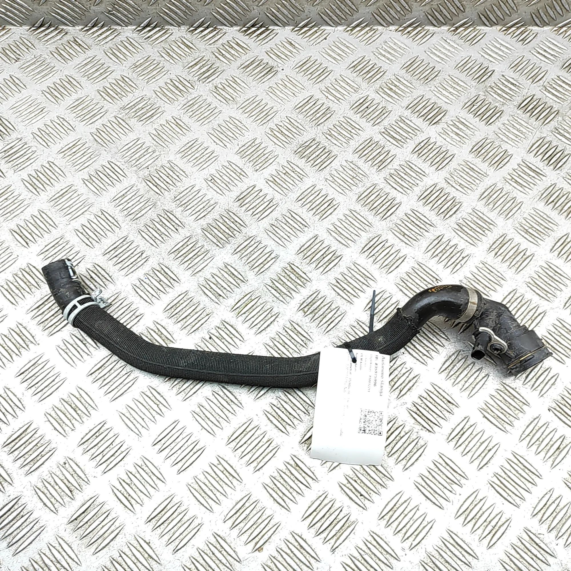 Porsche Taycan Шланг системы охлаждения Coolant hose — PORSCHE TAYCAN (2019-...) — 9J18...