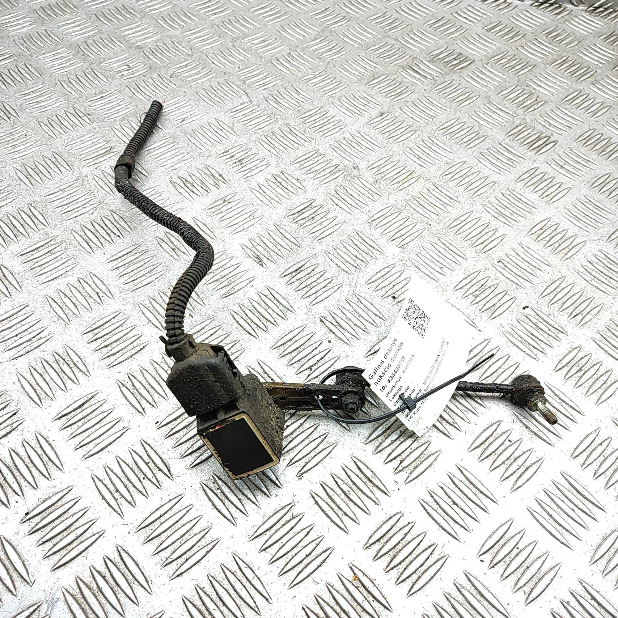 Maserati GranTurismo / GranCabrio Ride height sensor — rear right Ride height sensor — rear right — MASERATI GRAN...