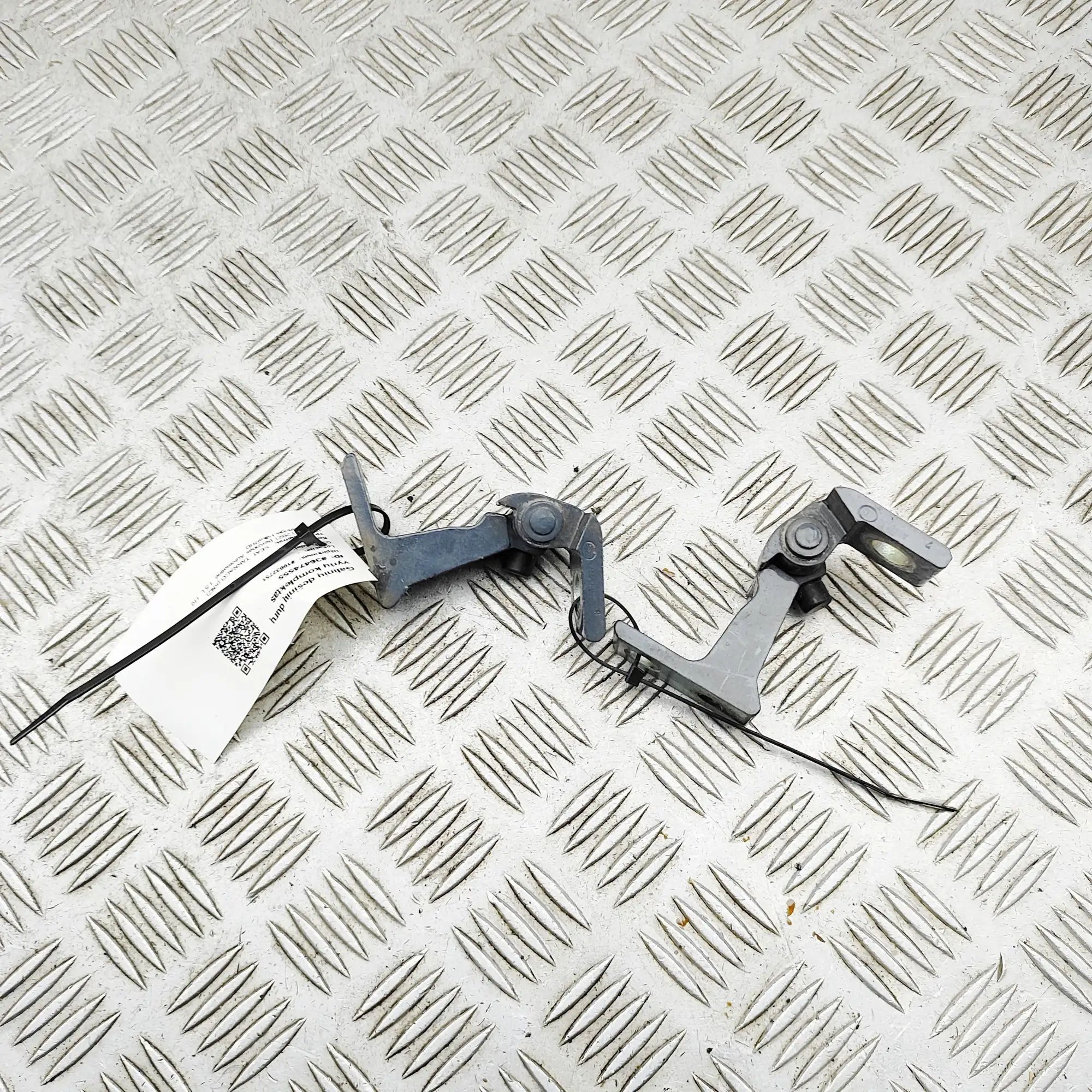 Seat Tarraco Door hinge set — rear right Door hinge set — rear right — SEAT TARRACO (KN2...