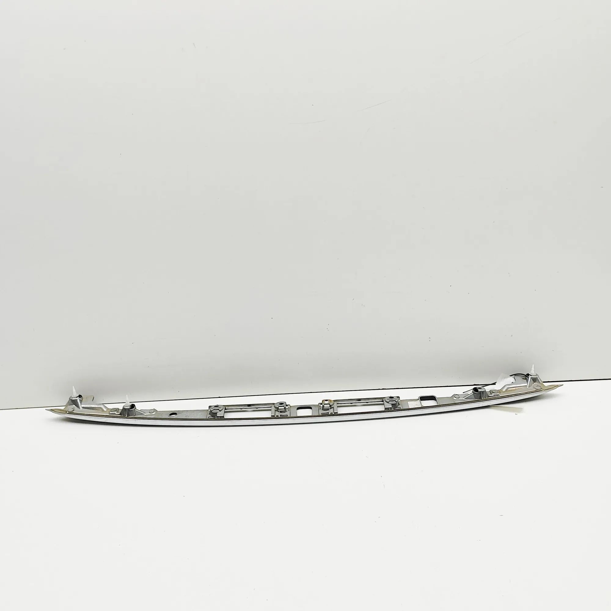 Lexus GS Number-plate light holder trim Number-plate light holder trim — LEXUS GS (_L1_...
