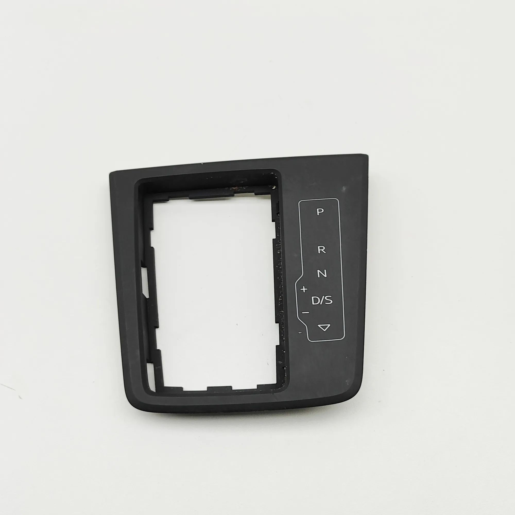 Audi Q3 (F3) Gear shift indicator Gear shift indicator — AUDI Q3 (F3) (2018-...) ...