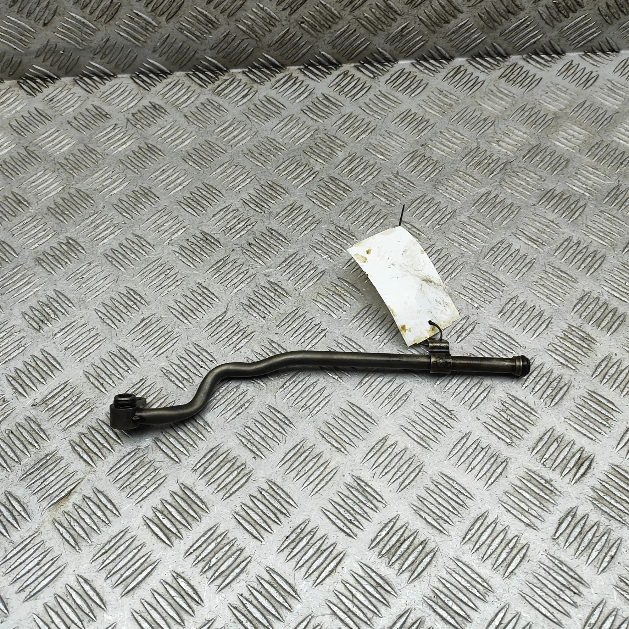 Porsche Macan Turbocharger Oil Pipe Turbocharger Oil Pipe — PORSCHE MACAN (95B) (20...