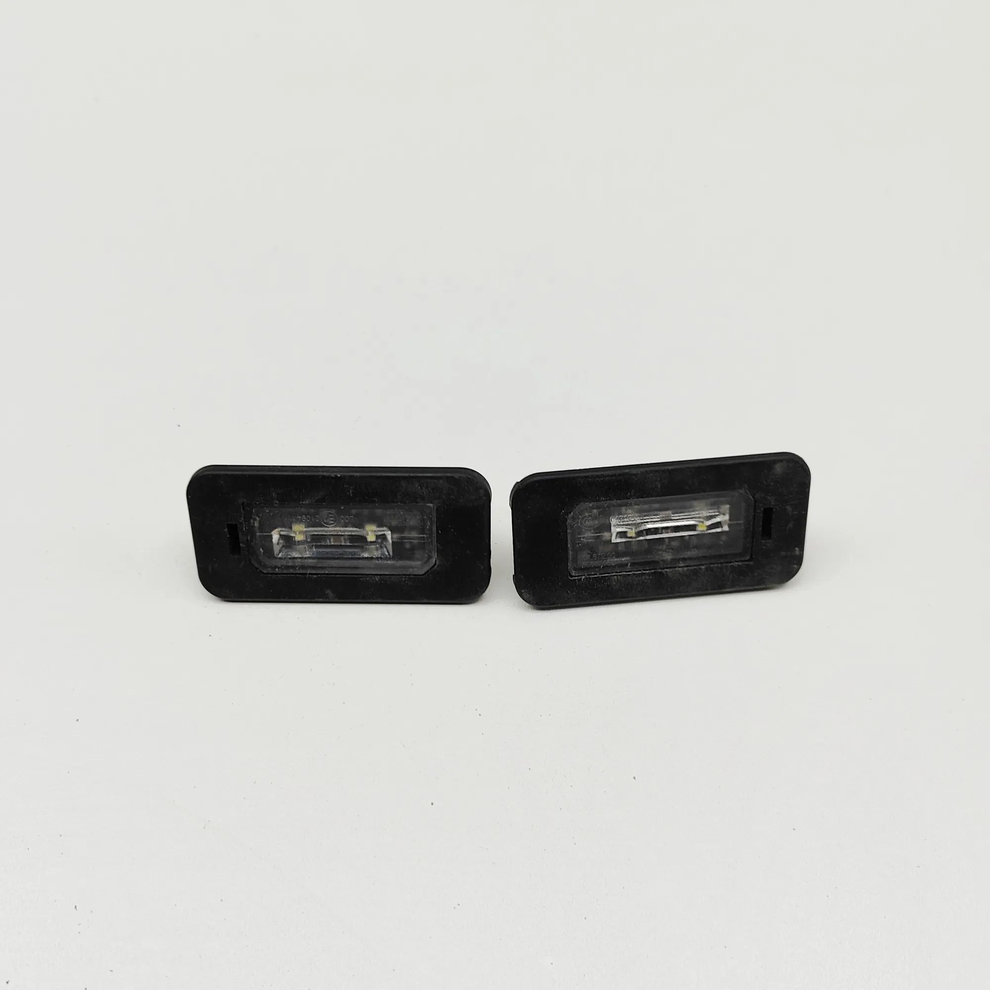 Alfa-Romeo Giulia (952) License plate lights License plate lights — ALFA ROMEO GIULIA (952_)...