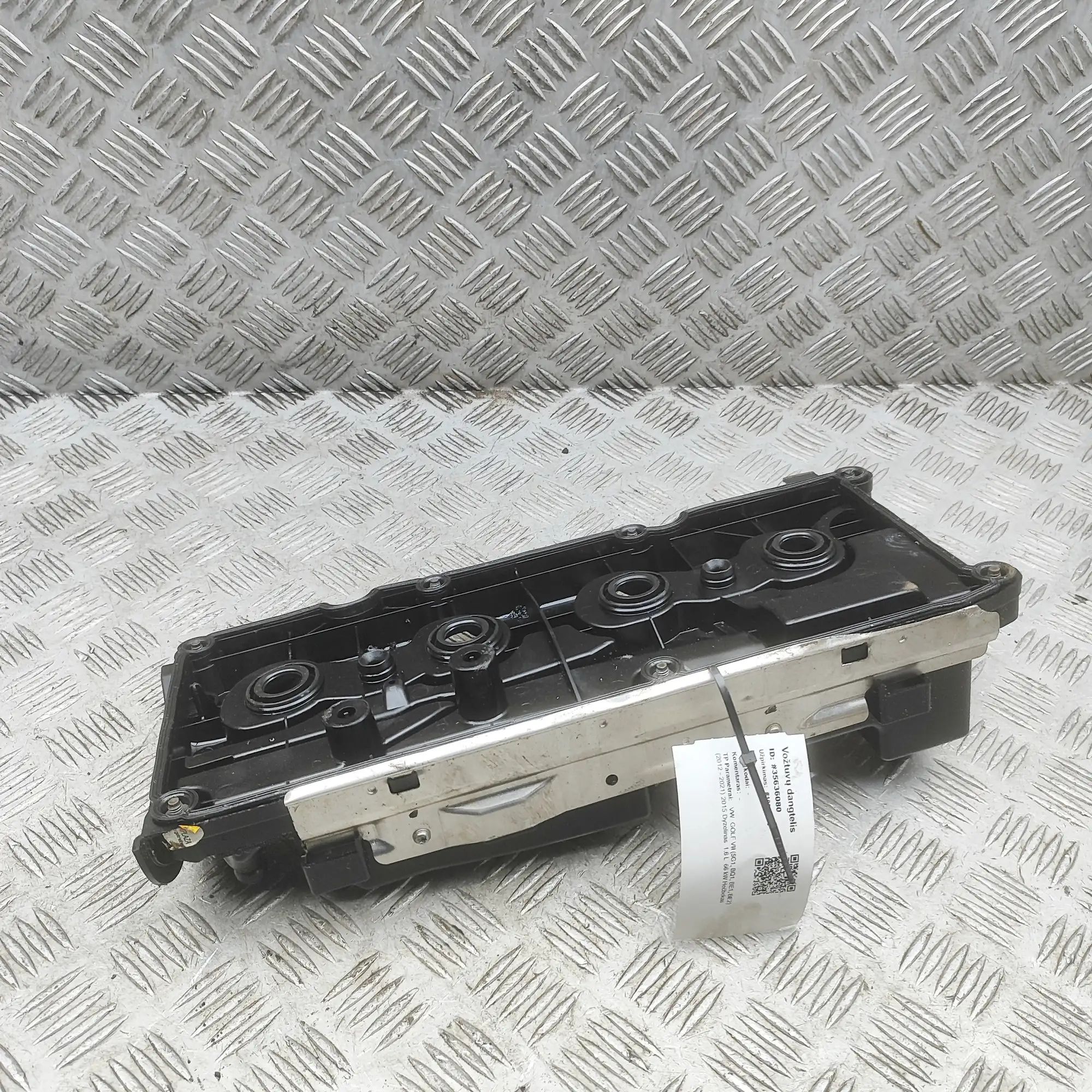 Volkswagen Golf 7 Valve Cover Valve Cover — VW GOLF (VII 5G1, BQ1, BE1, BE2) ...