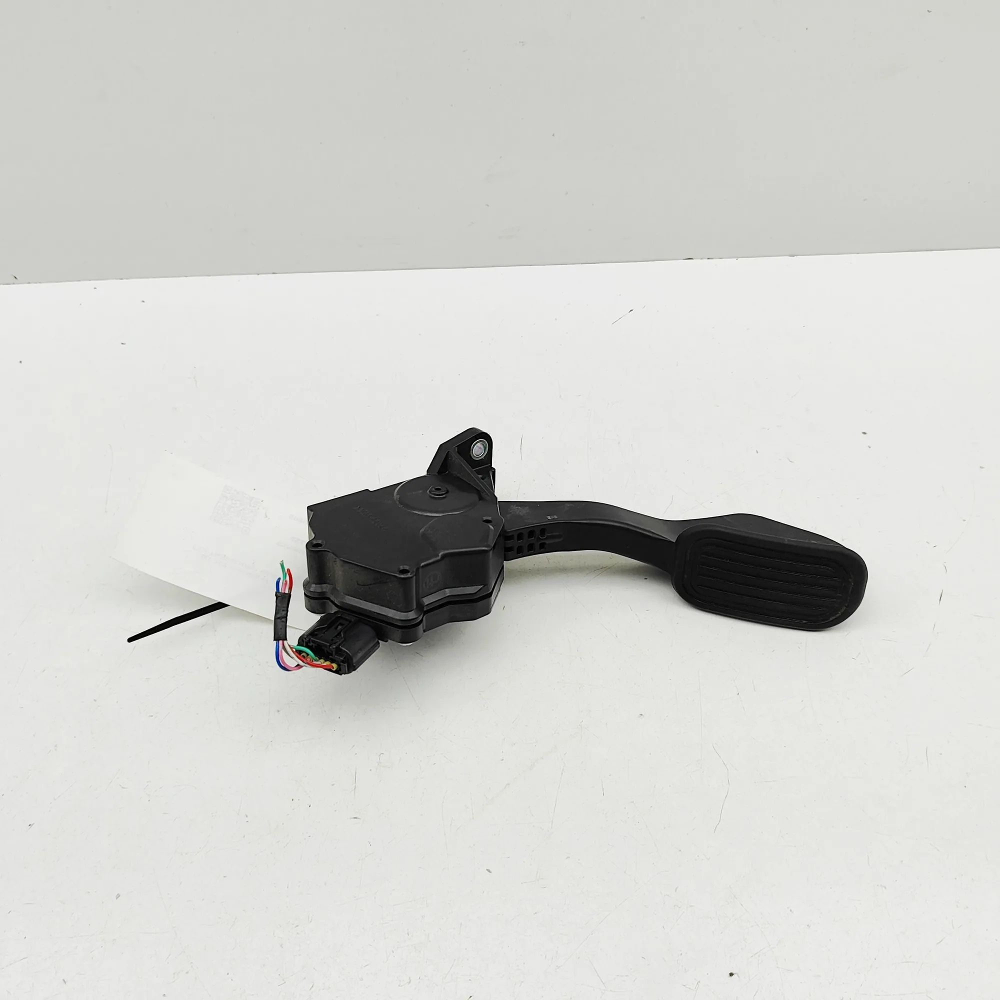 Toyota Land Cruiser 150 Throttle Pedal Throttle Pedal — TOYOTA LAND CRUISER (_J15_) (2...