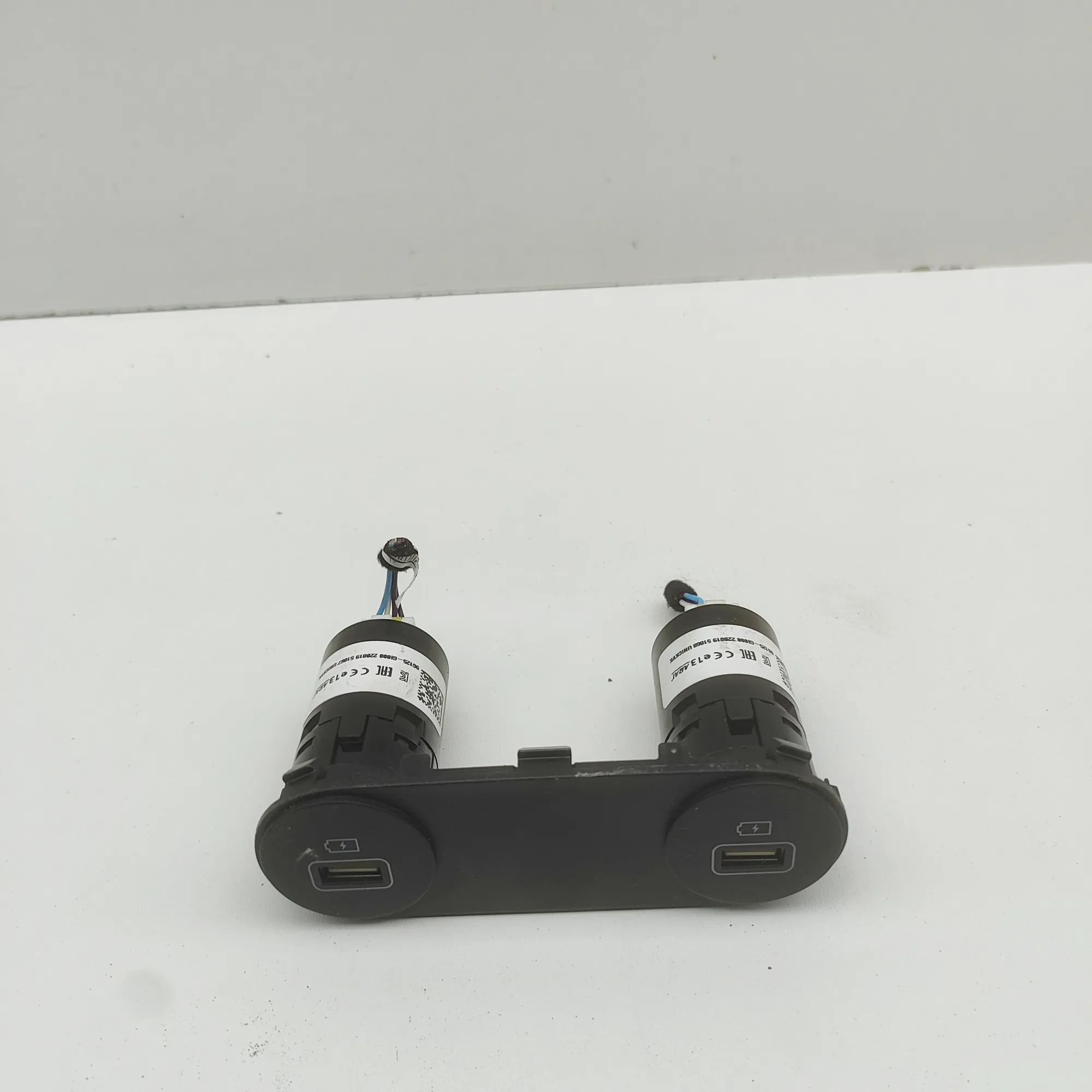 Hyundai Ioniq USB USB — HYUNDAI IONIQ (5 NE) (2020-...) — 84678-G...
