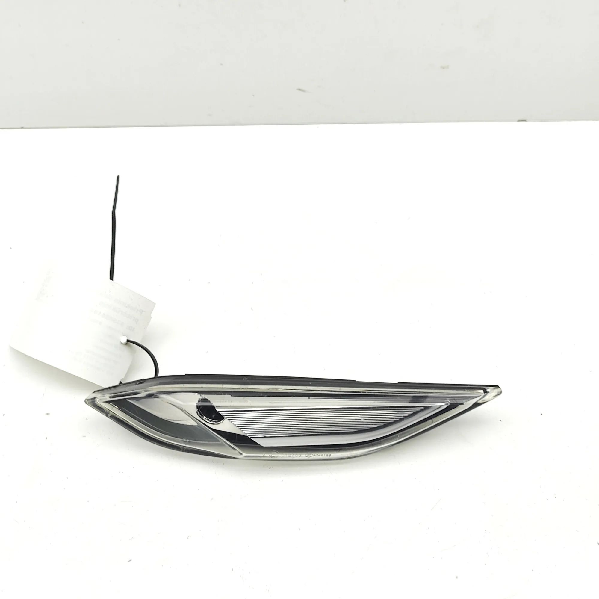 Porsche Cayenne Front Right Fog Light Front Right Fog Light — PORSCHE CAYENNE (92A) (...