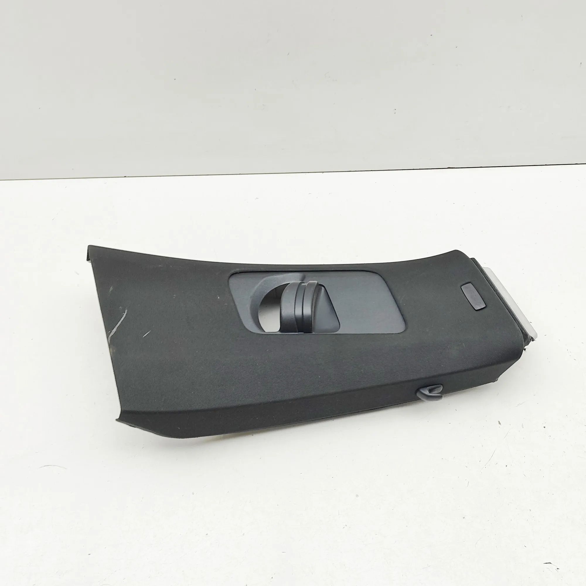 Volkswagen Arteon B-pillar trim — right B-pillar trim — right — VW ARTEON (3H7) (2017-....