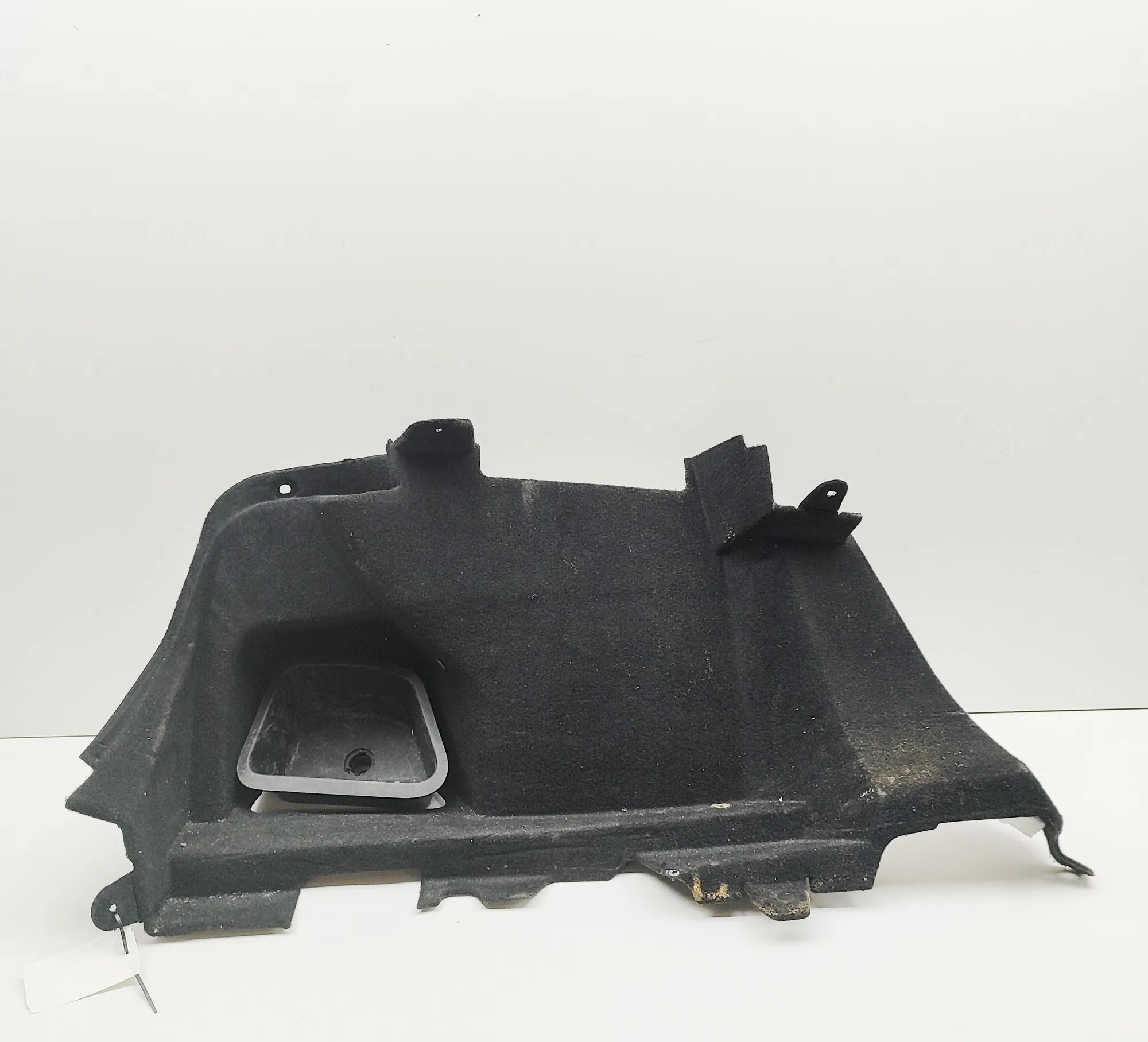 Alfa-Romeo Giulia (952) Left Side Trunk Trim Left Side Trunk Trim — ALFA ROMEO GIULIA (952_)...