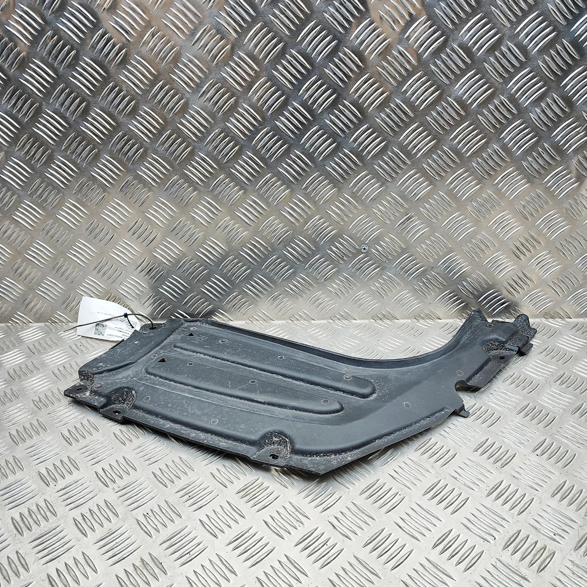 BMW X5 (G05) Underbody cover — rear right Underbody cover — rear right — BMW X5 (G05) (20...
