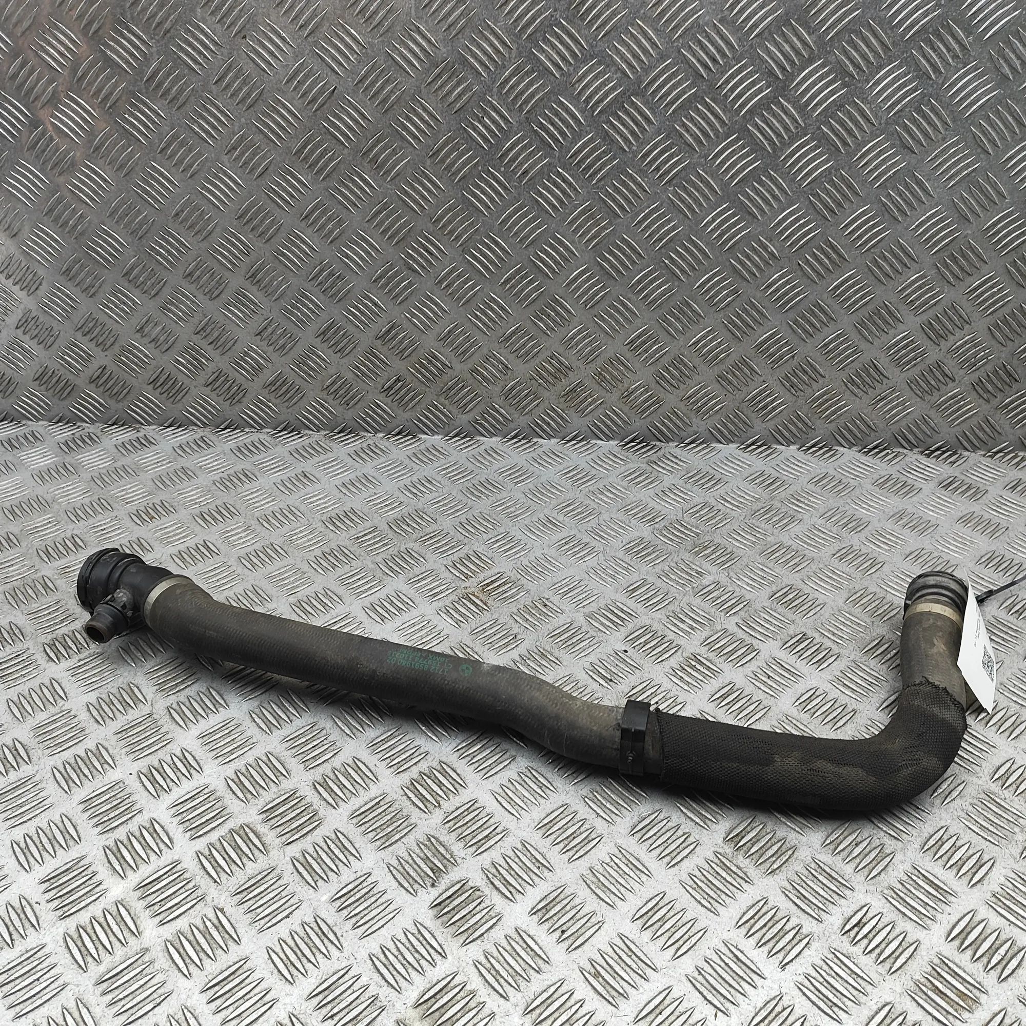 BMW X4 (G02) Jäähdytysnesteletku Coolant hose — BMW X4 (G02, F98) (2017-...) — 8...