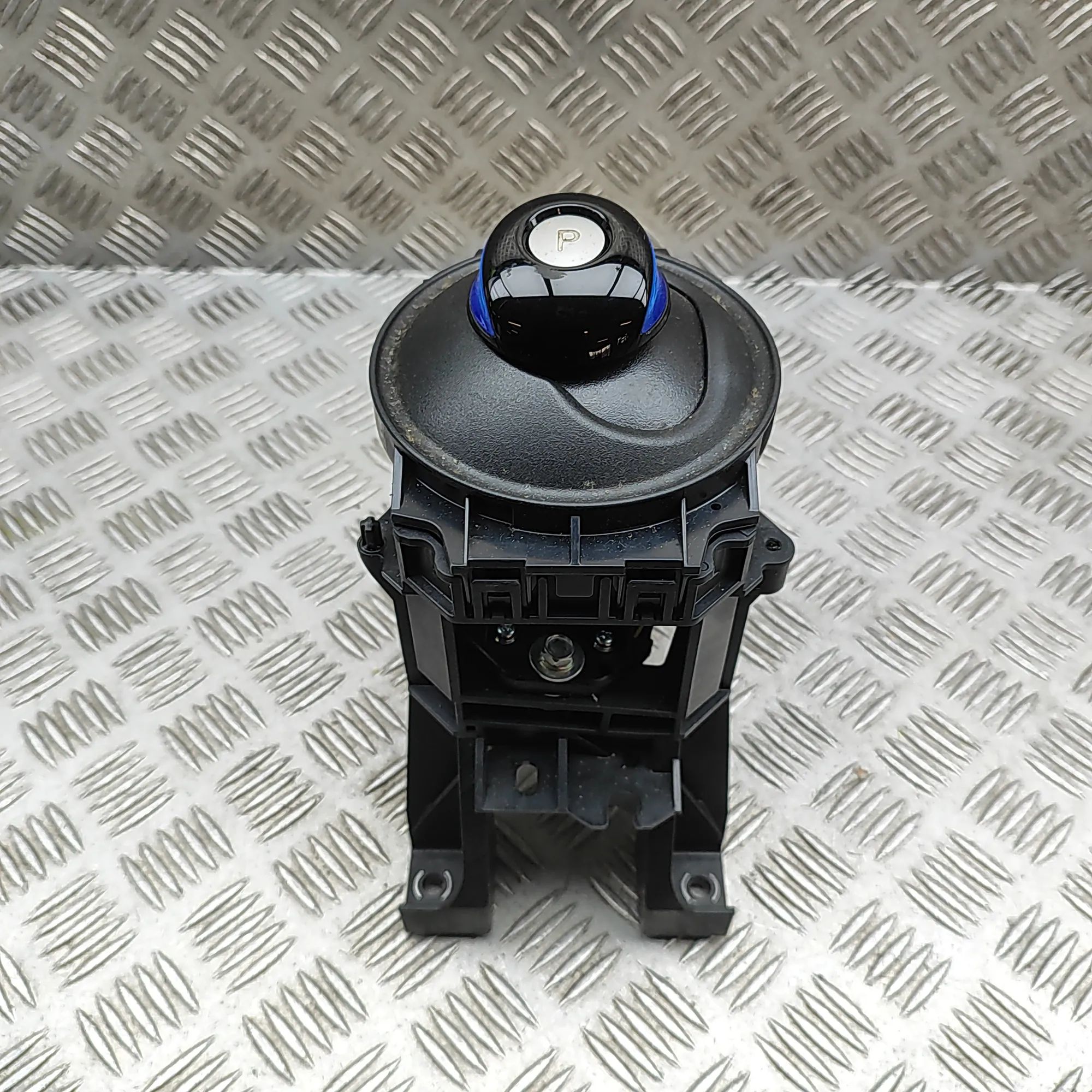 Nissan Leaf Gear Shifting Mechanism Gear Shifting Mechanism — NISSAN LEAF (ZE1) (20...