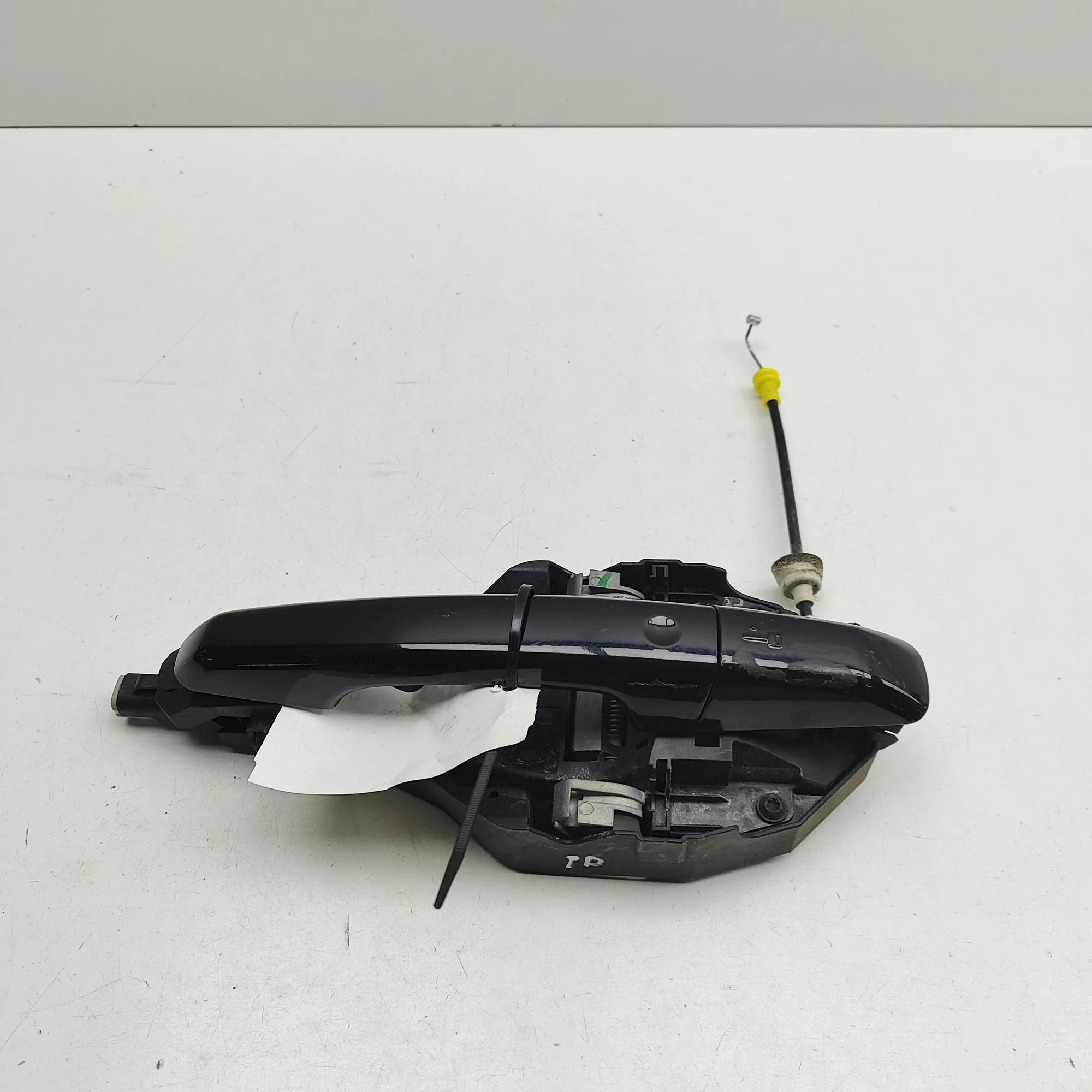 Land Rover Discovery Exterior door handle — front right Exterior door handle — front right — LAND ROVER...