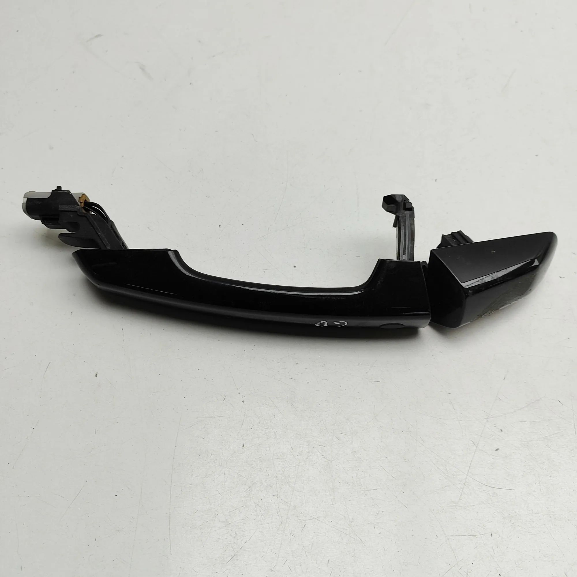 Land Rover Discovery Exterior door handle — rear right Exterior door handle — rear right — LAND ROVER ...