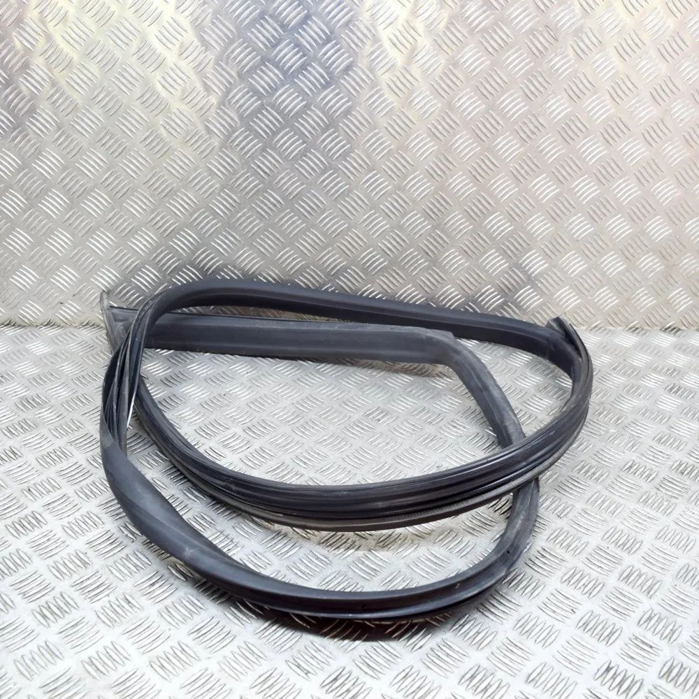 Maserati Ghibli Door rubber seal — front left Door rubber seal — front left — MASERATI GHIBLI...