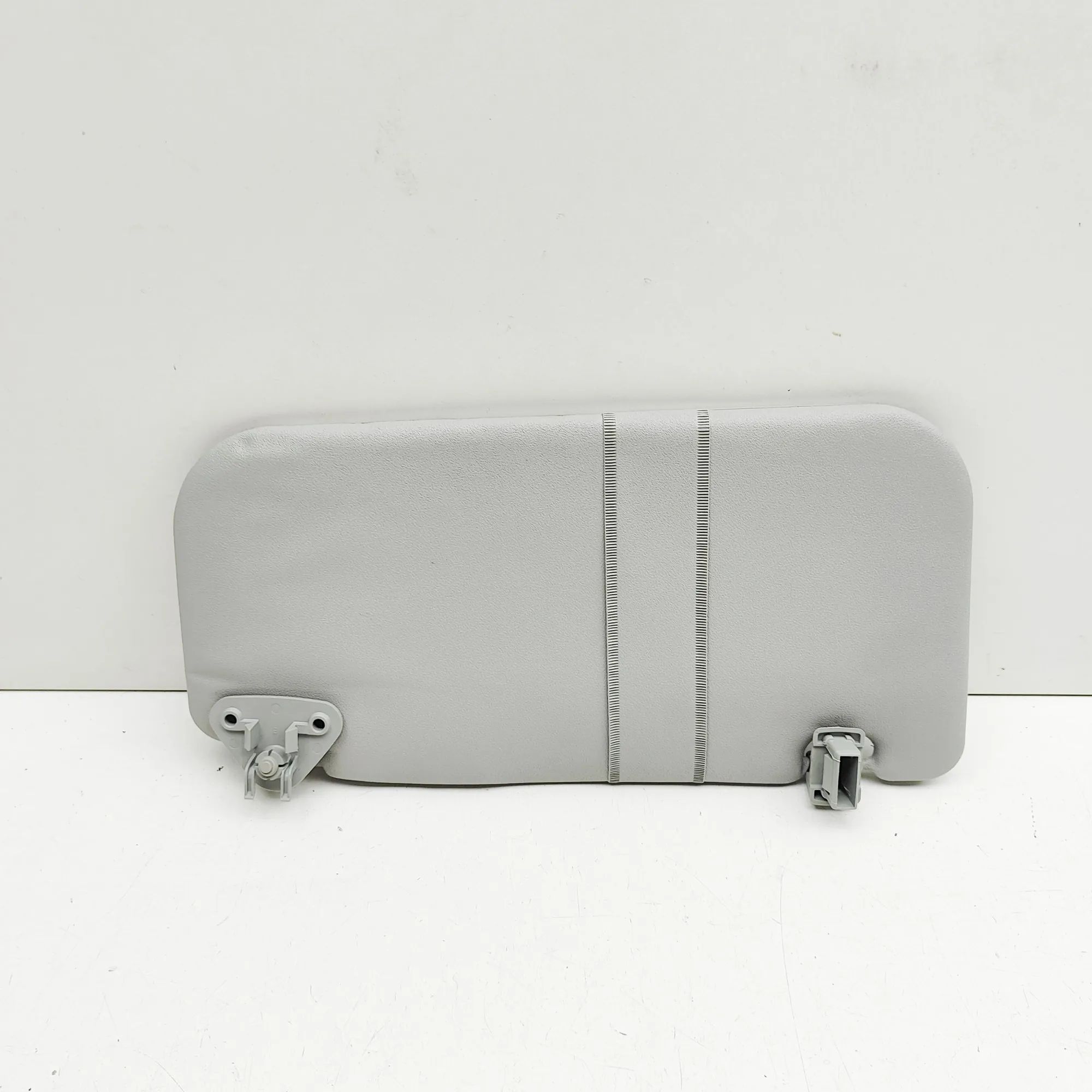 Mitsubishi Lancer Sun visor — right Sun visor — right — MITSUBISHI LANCER (VIII CY_...