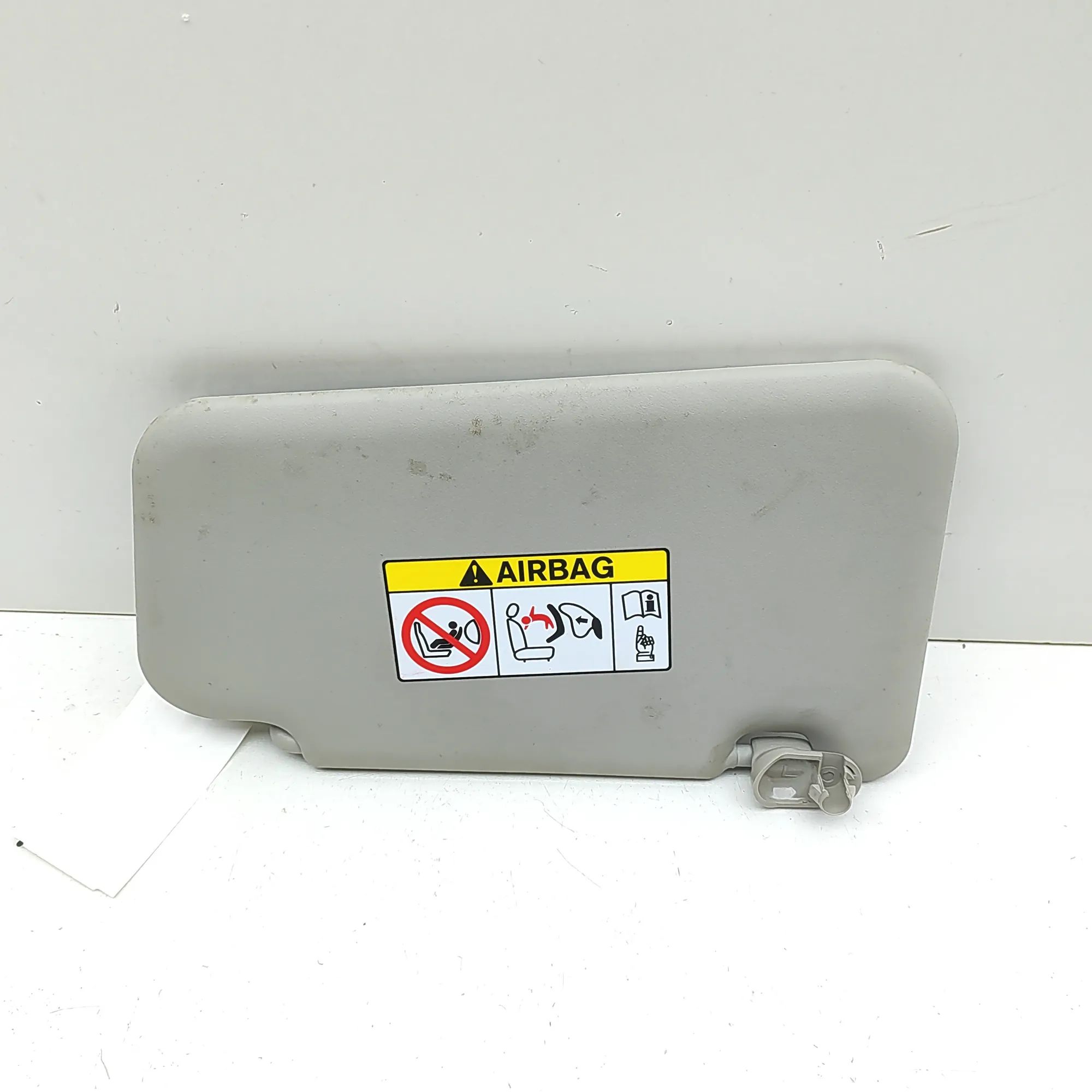 Nissan Leaf Left Side Sun Visor Left Side Sun Visor — NISSAN LEAF (ZE1) (2017-....