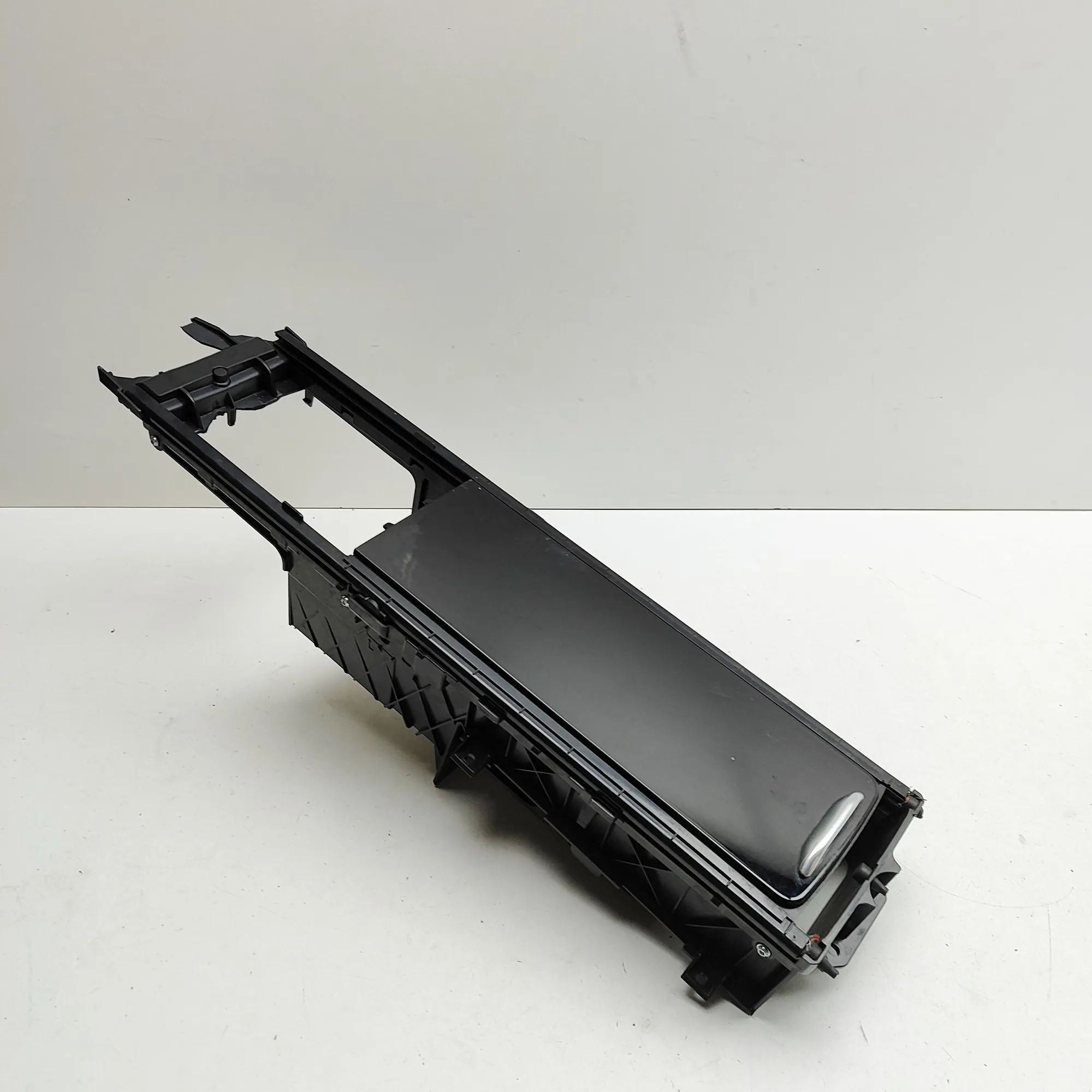 Land Rover Discovery Cup holder Cup holder — LAND ROVER DISCOVERY (V L462) (201...