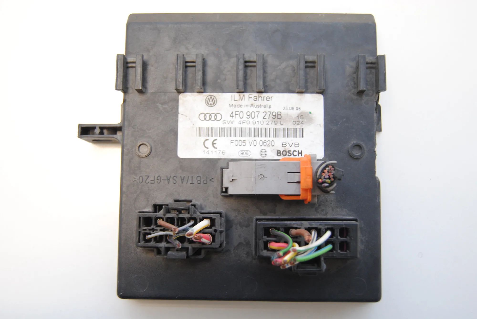 Land Rover Range Rover Headlight control unit Headlight control unit — LAND ROVER RANGE ROVER...