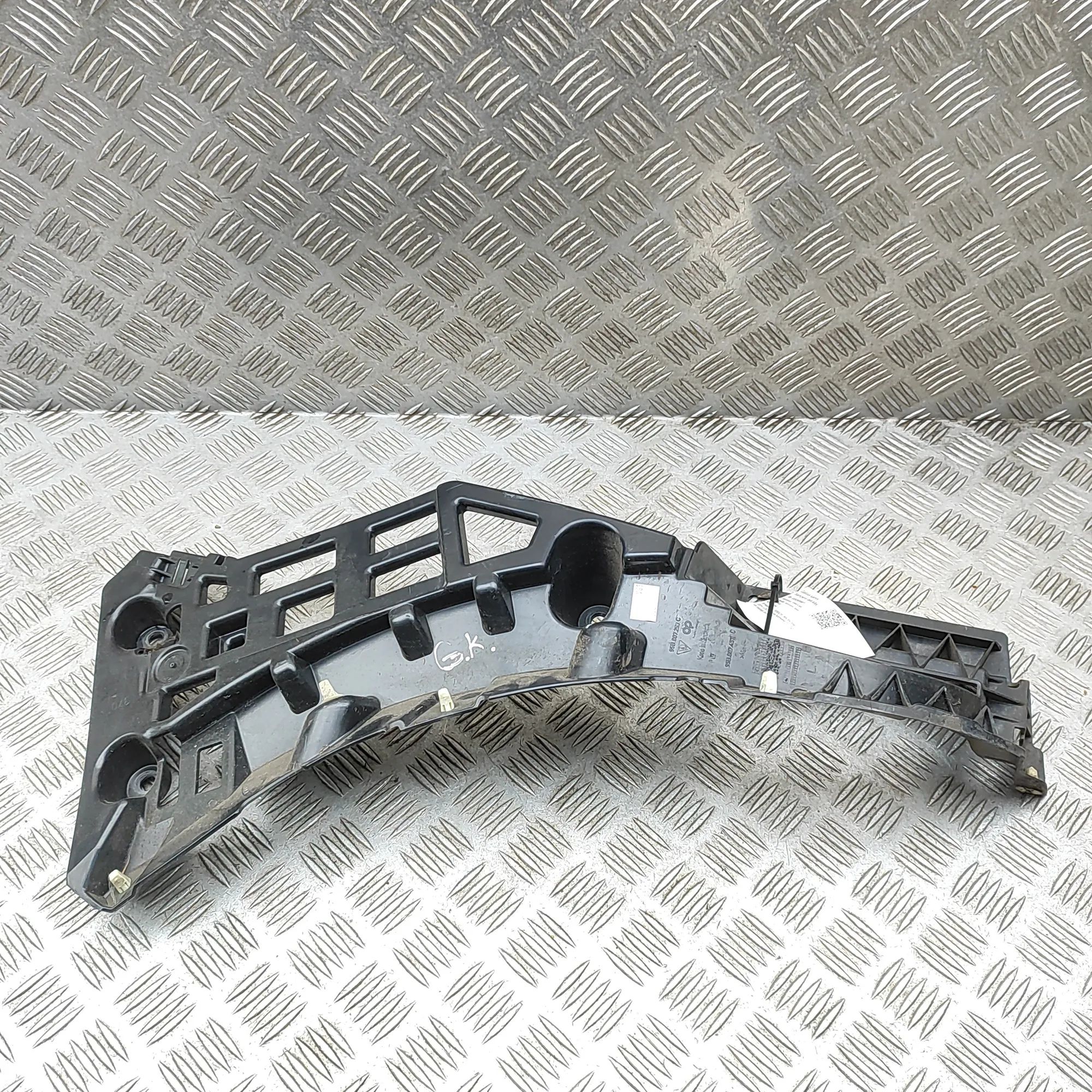 Porsche Macan Rear Left Bumper Bracket Rear Left Bumper Bracket — PORSCHE MACAN (DKN) ...