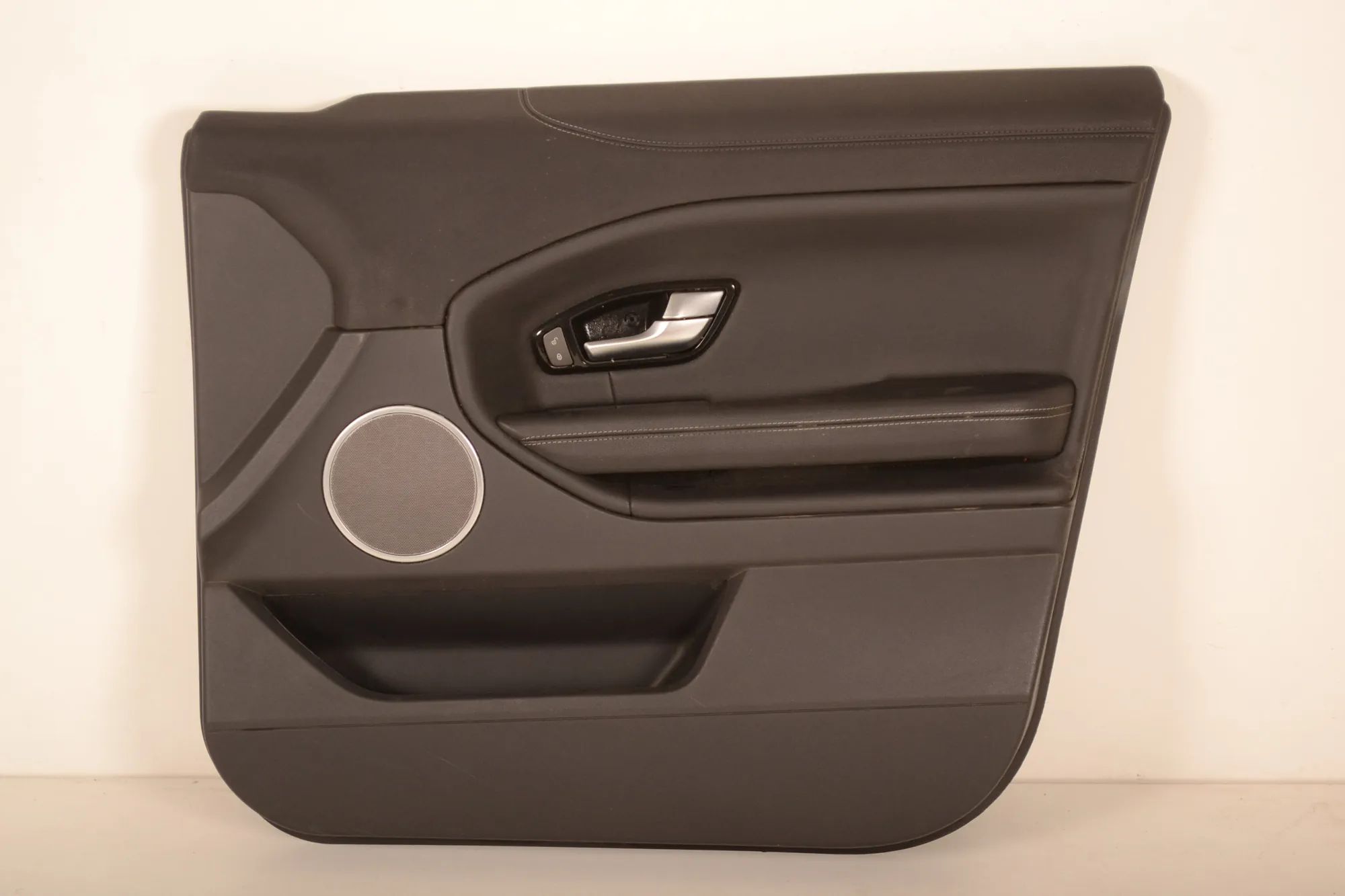 Land Rover Range Rover Evoque Front Right Door Panel Front Right Door Panel — LAND ROVER RANGE ROVER...