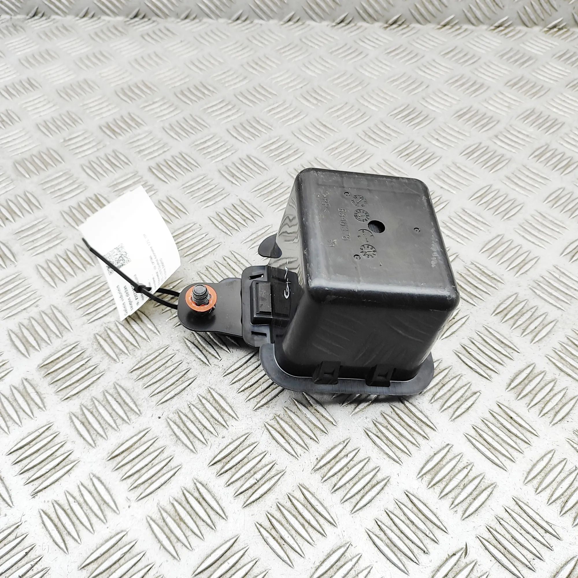 Kia Optima (JF) Rear Middle Seatbelt