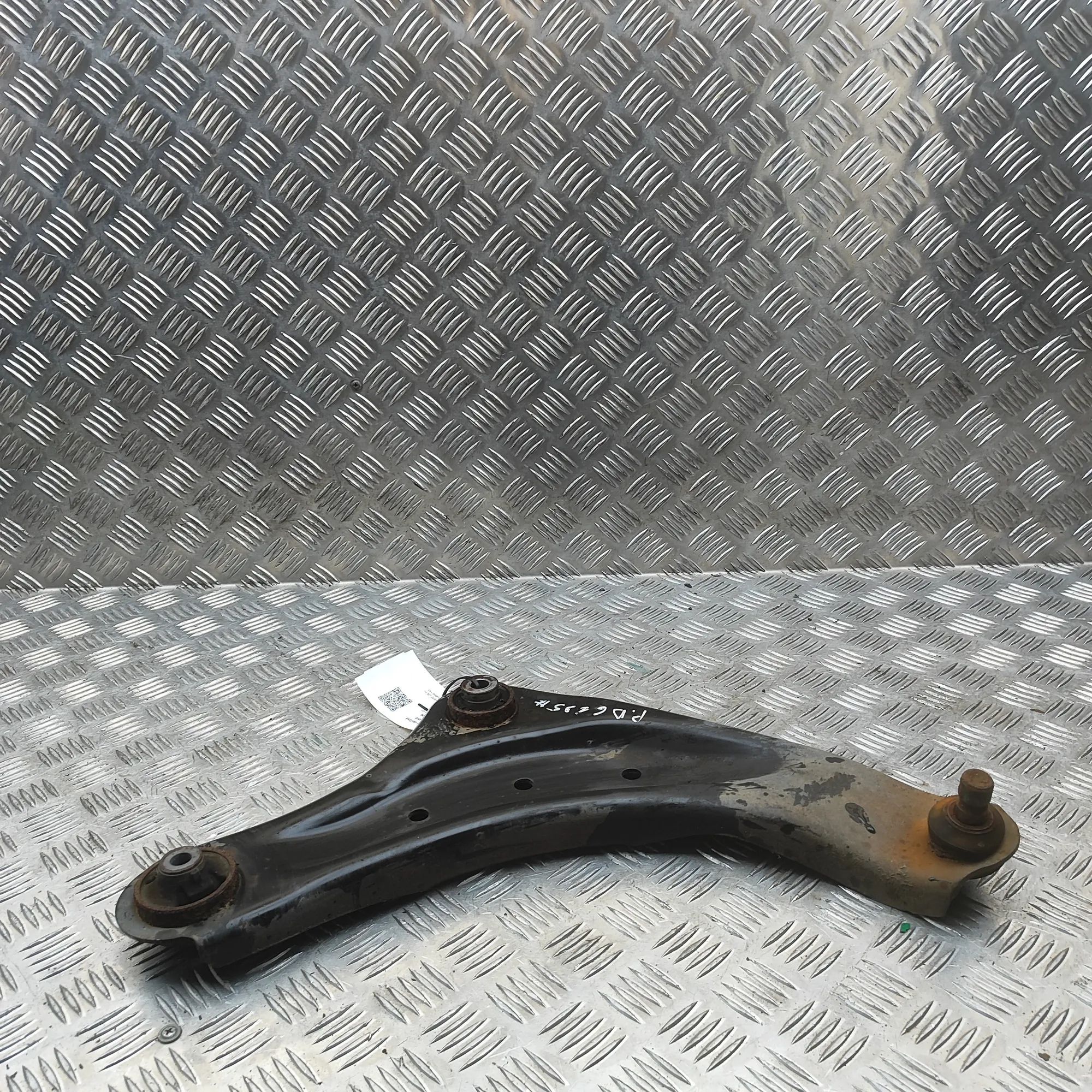 Nissan Leaf Front Right Lower Control Arm Front Right Lower Control Arm — NISSAN LEAF (ZE...