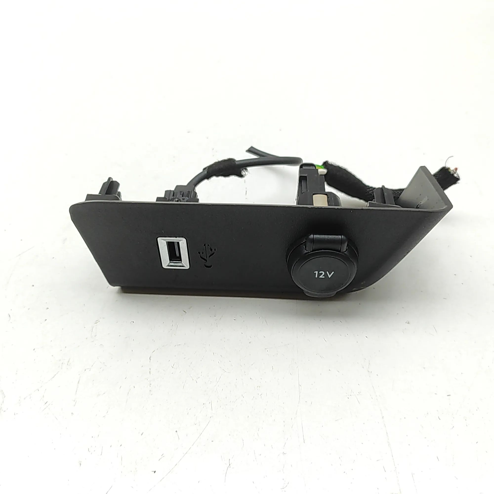 Opel Mokka (B) USB USB — OPEL MOKKA (2020-...) — 9830788680,391815...