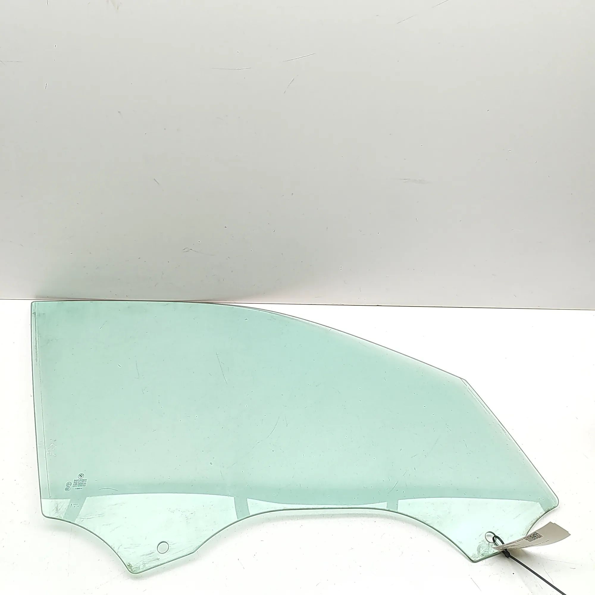 BMW X5 (E70) Front Right Door Window Front Right Door Window — BMW X5 (E70) (2006-20...