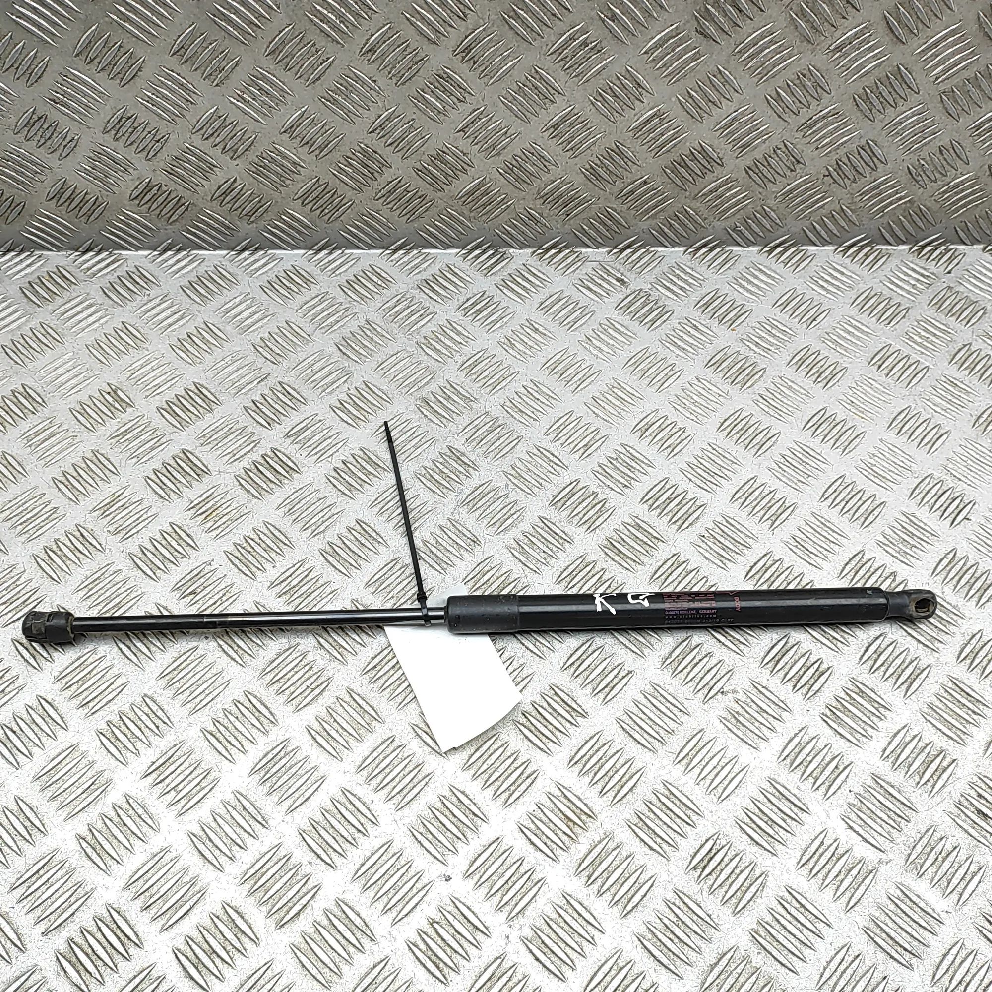 Land Rover Discovery Sport Left Side Tailgate Gas Strut Left Side Tailgate Gas Strut — LAND ROVER DISCO...