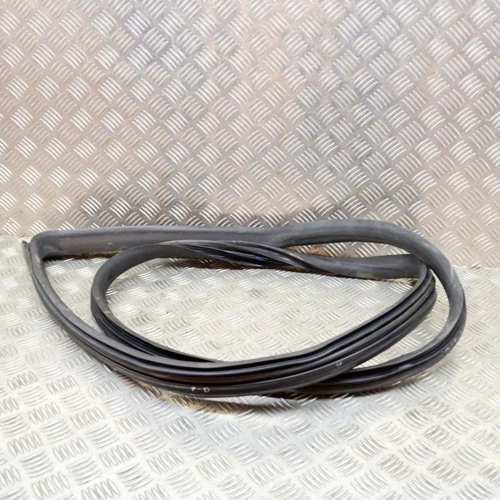 Maserati Ghibli Door rubber seal — front right Door rubber seal — front right — MASERATI GHIBL...