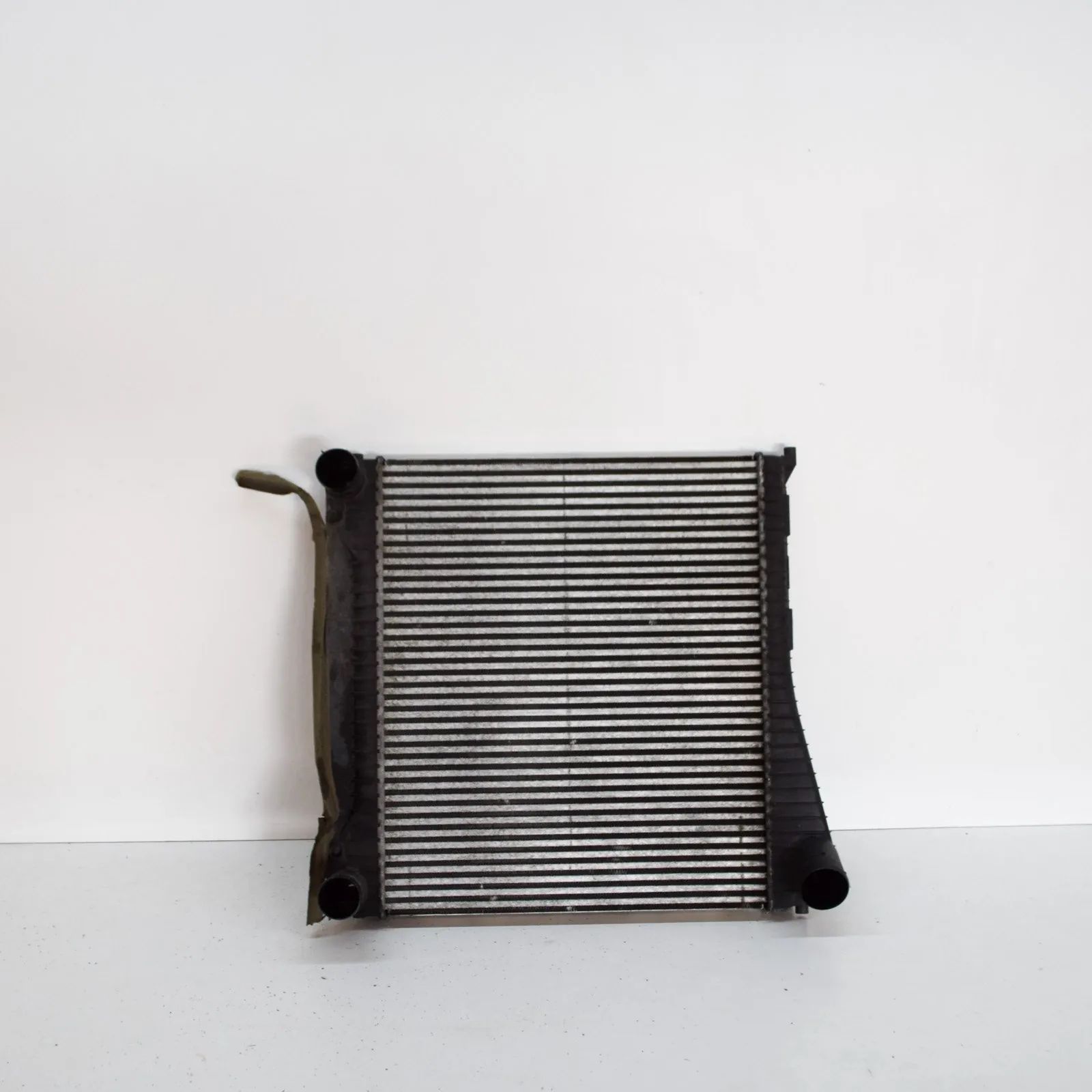 Land Rover Discovery Intercooler radiator Intercooler radiator — LAND ROVER DISCOVERY (IV...