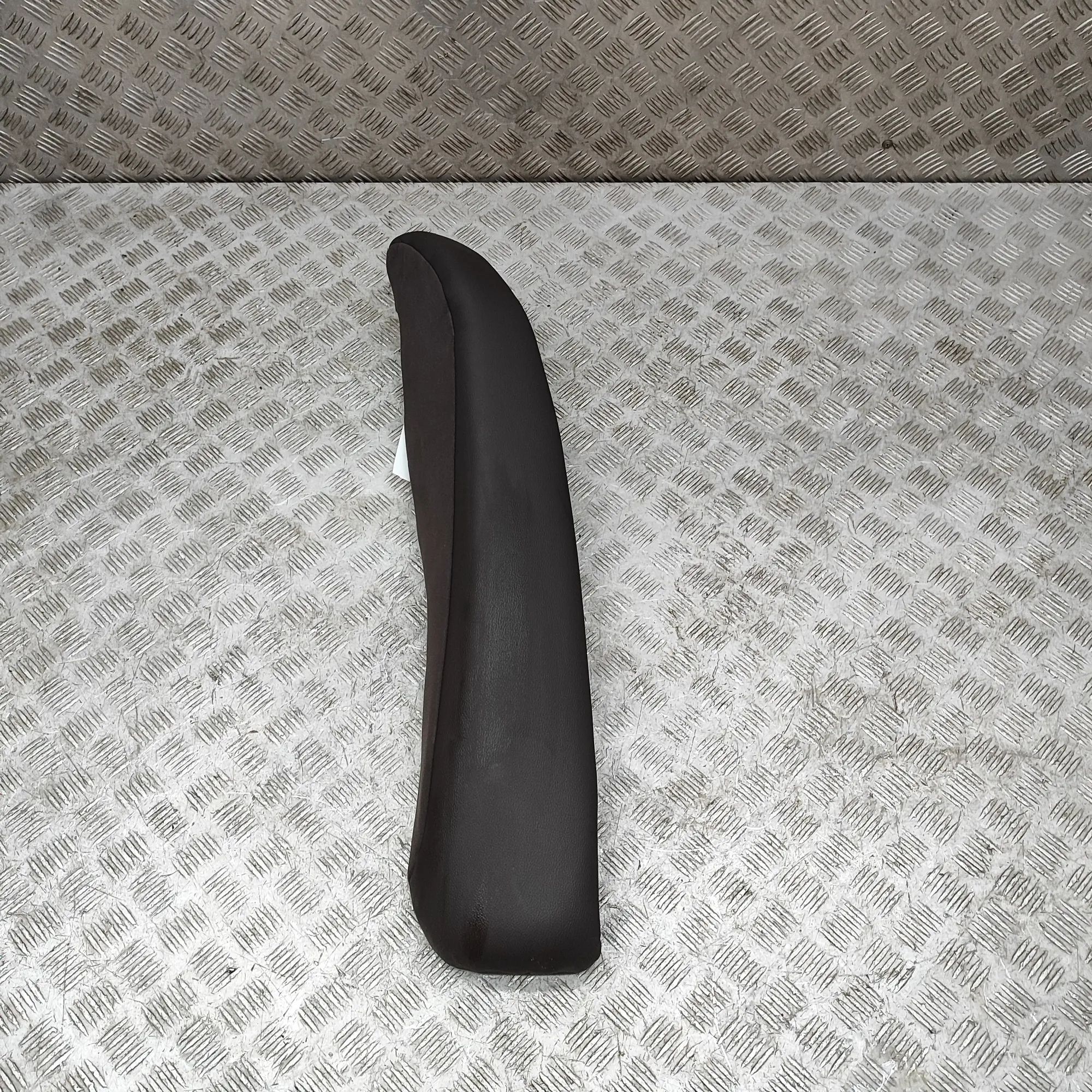 Maserati Quattroporte Rear Left Seat Trim Rear Left Seat Trim — MASERATI QUATTROPORTE (VI...