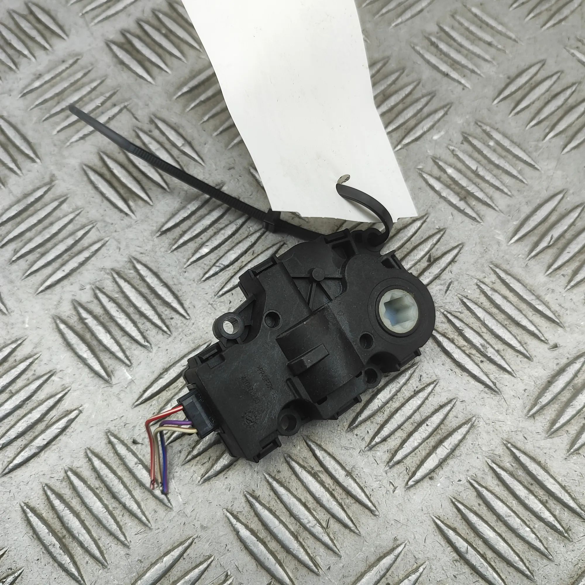 Porsche Panamera Heater flap actuator Heater flap actuator — PORSCHE PANAMERA (971) (...