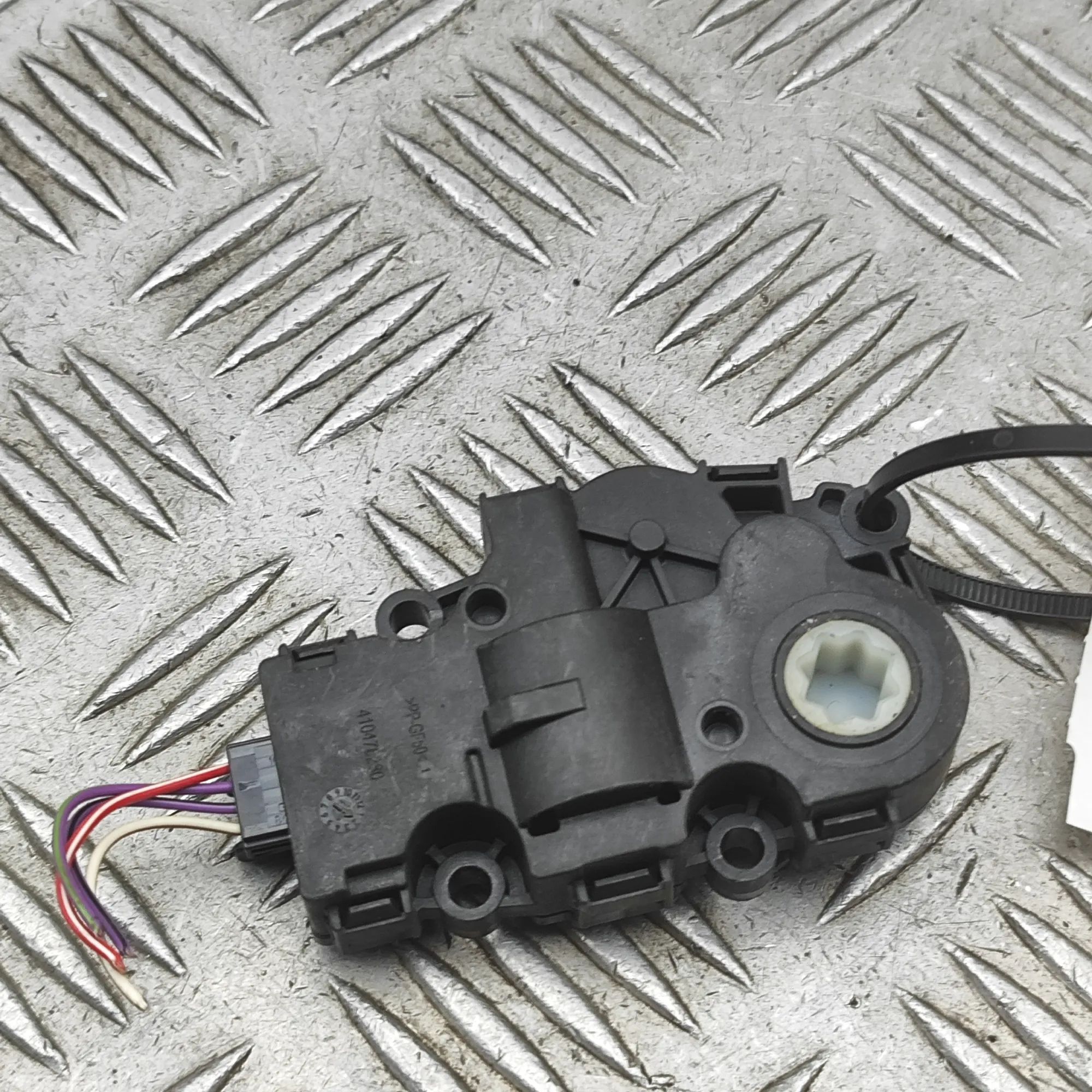 Porsche Panamera Heater flap actuator Heater flap actuator — PORSCHE PANAMERA (971) (...