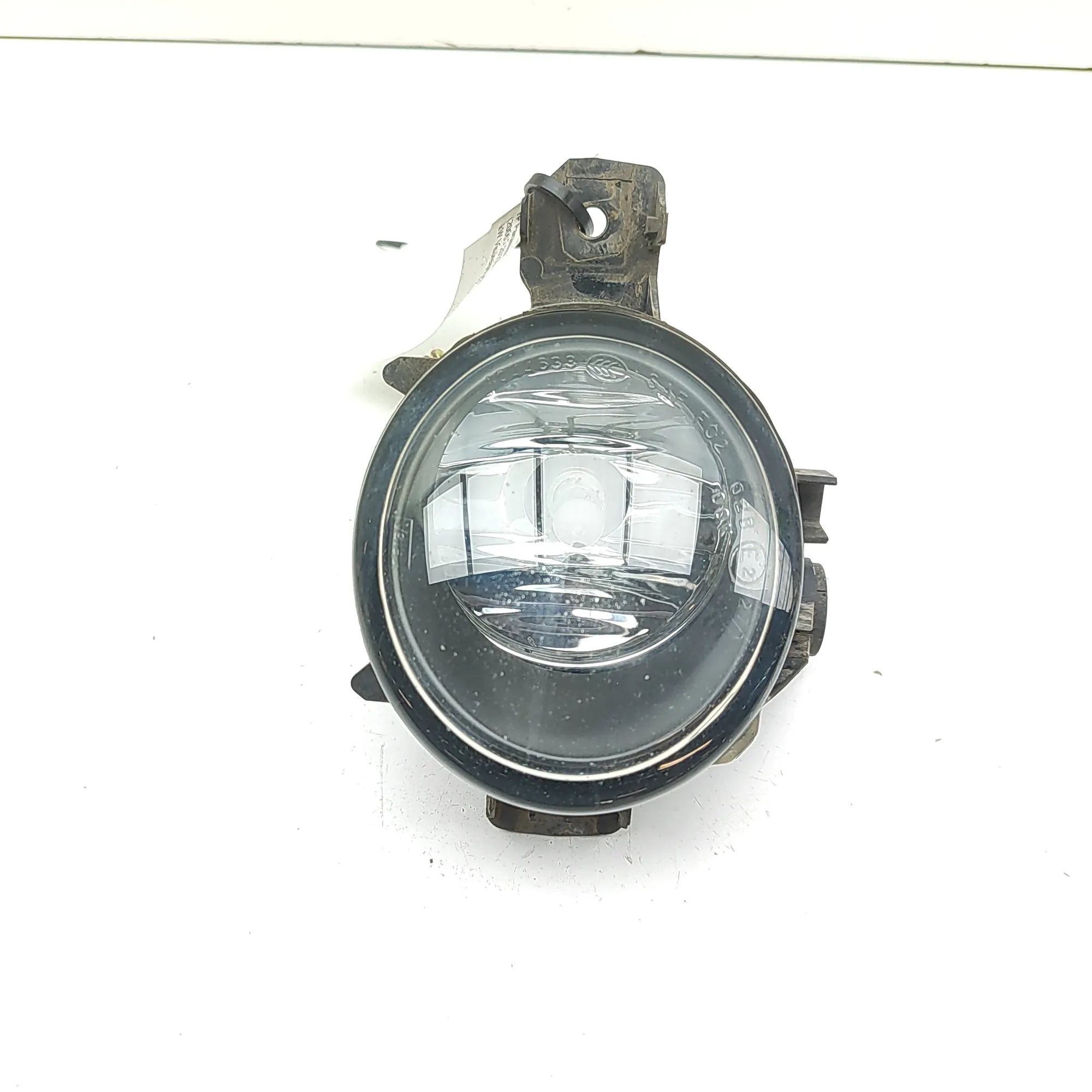 BMW X5 (E70) Front Right Fog Light Front Right Fog Light — BMW X5 (E70) (2006-2013...