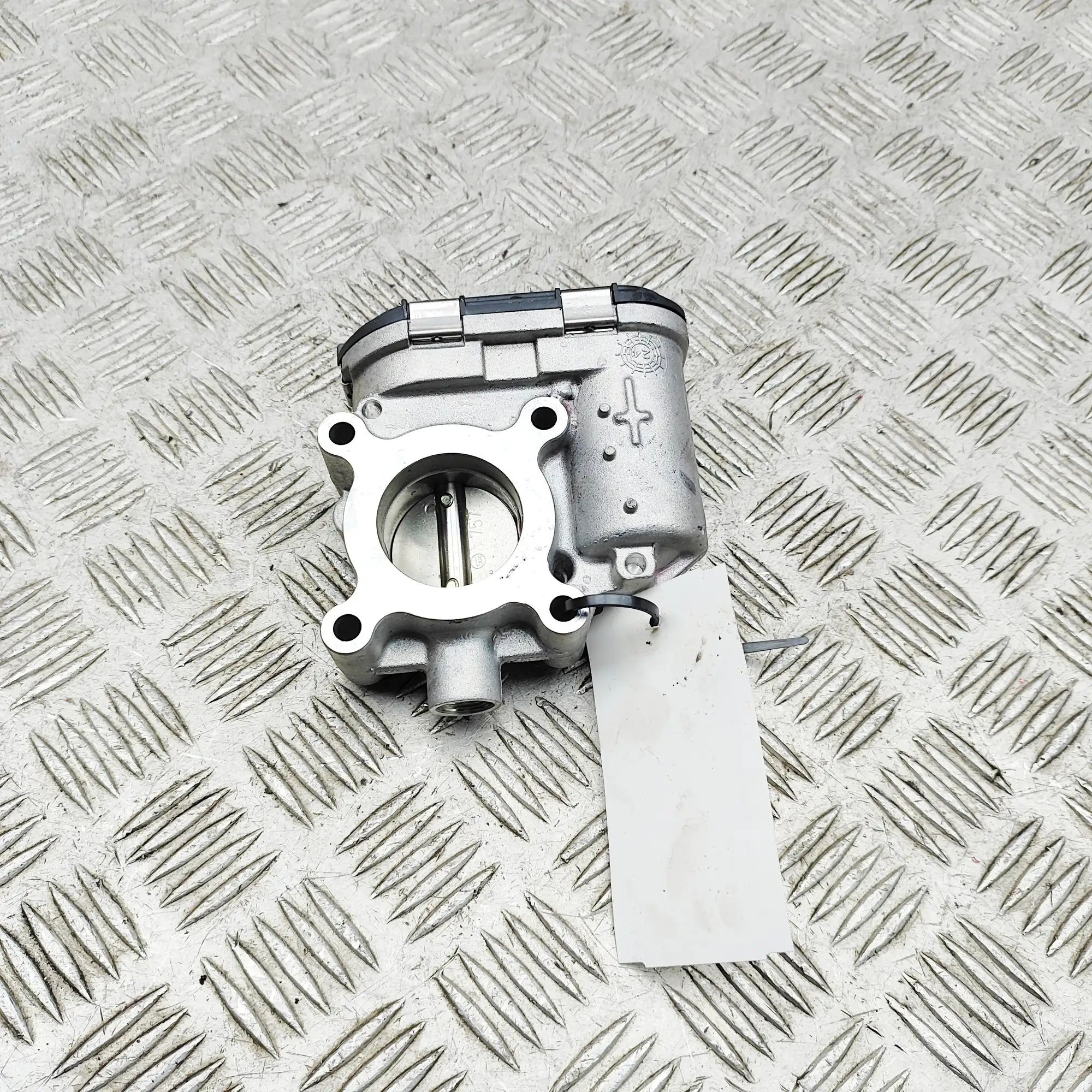 Mercedes-Benz CLA (C118) Throttle body Throttle body — MERCEDES BENZ CLA (Coupe C118) ...