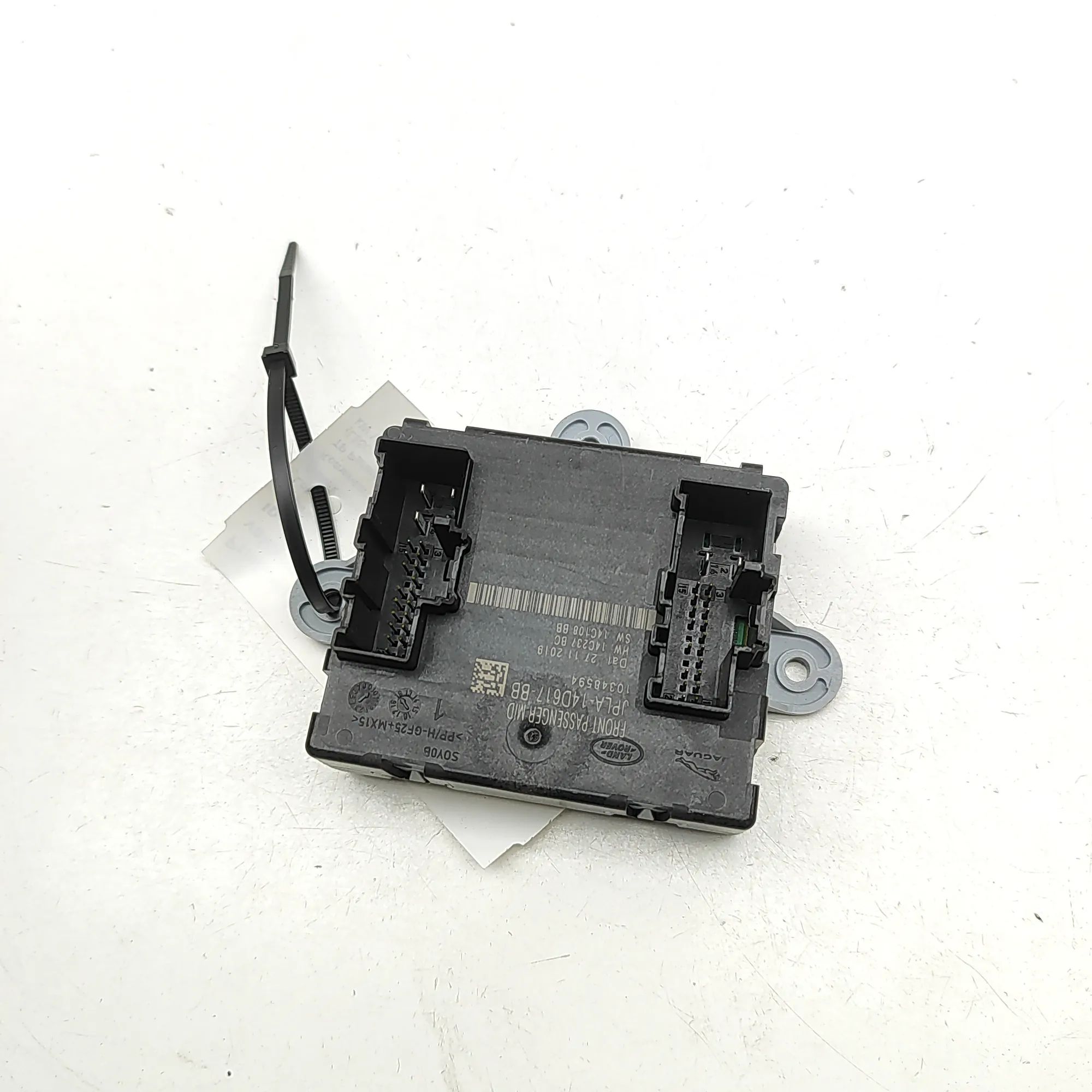 Land Rover Discovery Sport Door control unit — front left Door control unit — front left — LAND ROVER DIS...