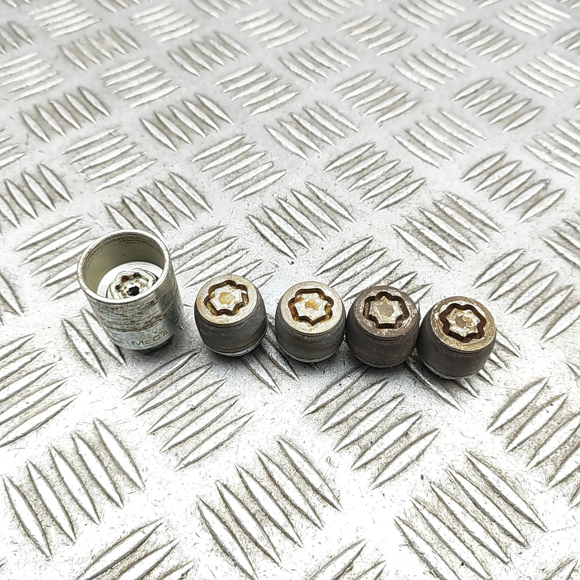 Subaru Forester Wheel Screws Kit Wheel Screws Kit — SUBARU FORESTER (SJ) (2012-....