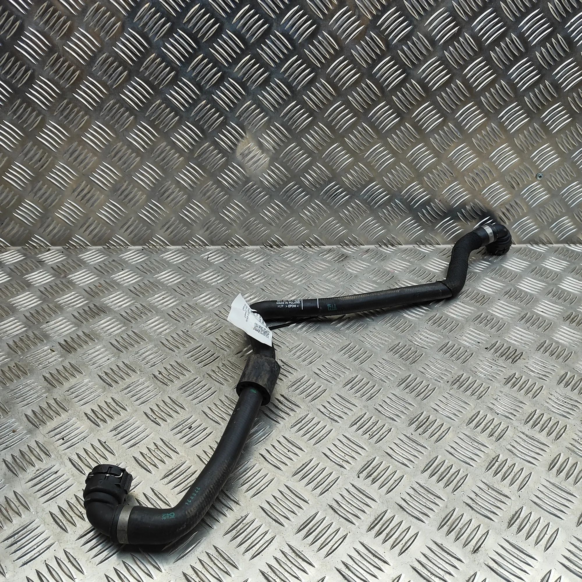 Porsche Macan (XAB) Шланг системы охлаждения Coolant hose — PORSCHE MACAN (XAB) (2024-...) —...