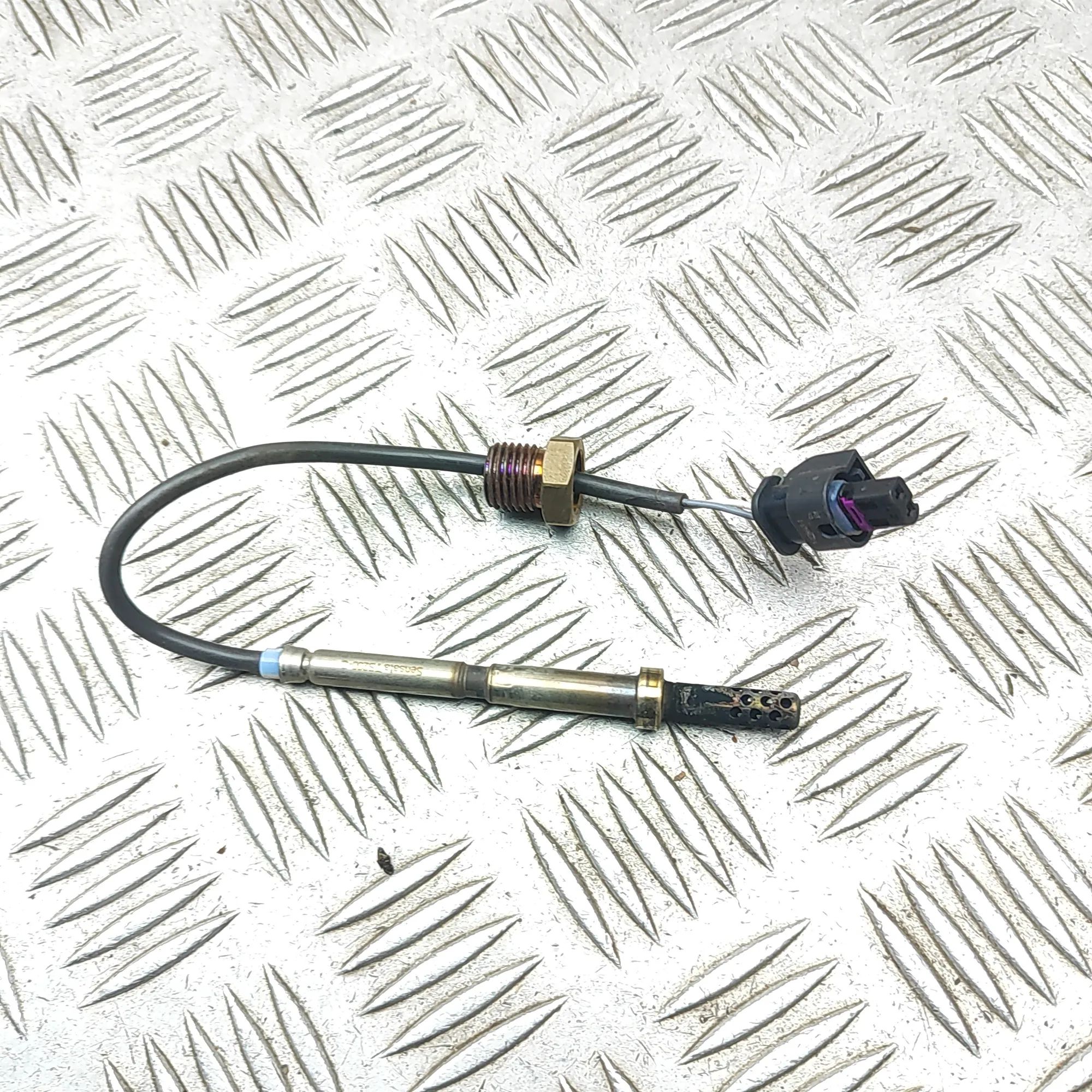 Alfa-Romeo Stelvio Exhaust gas temperature sensor Exhaust gas temperature sensor — ALFA ROMEO STE...
