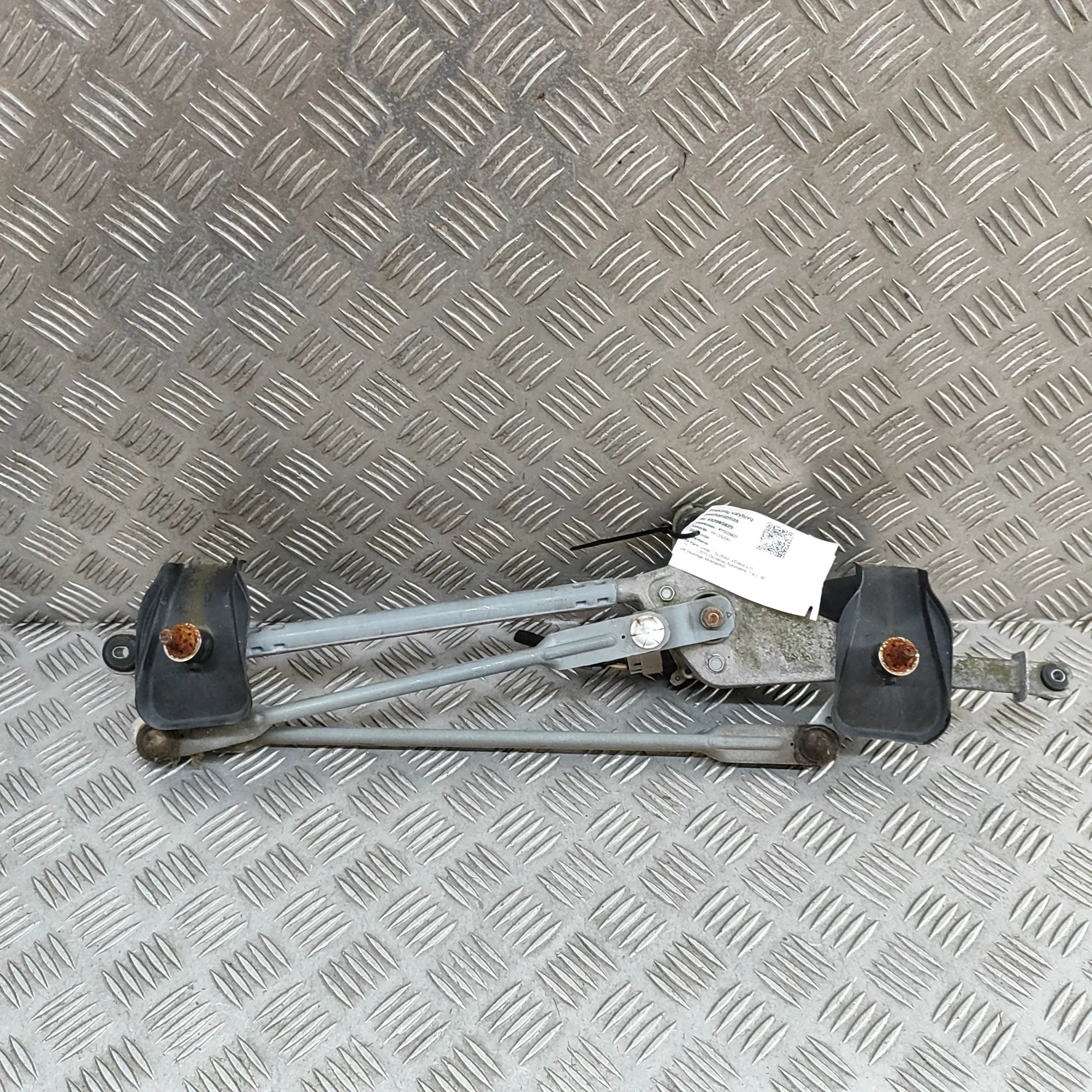 Suzuki Grand Vitara Front Windshield Wiper Mechanism Front Windshield Wiper Mechanism — SUZUKI VITAR...