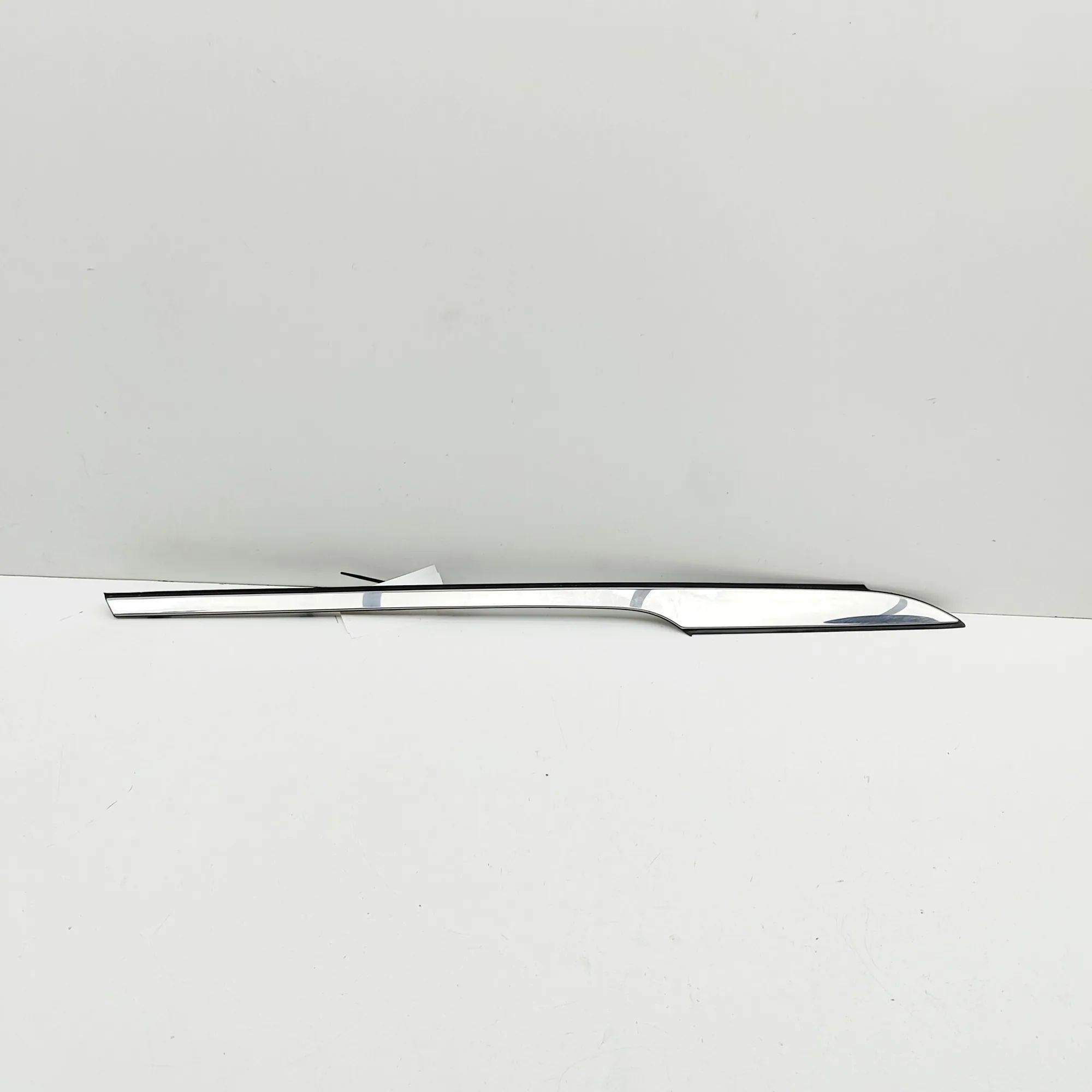 Kia Optima (JF) Body moulding left