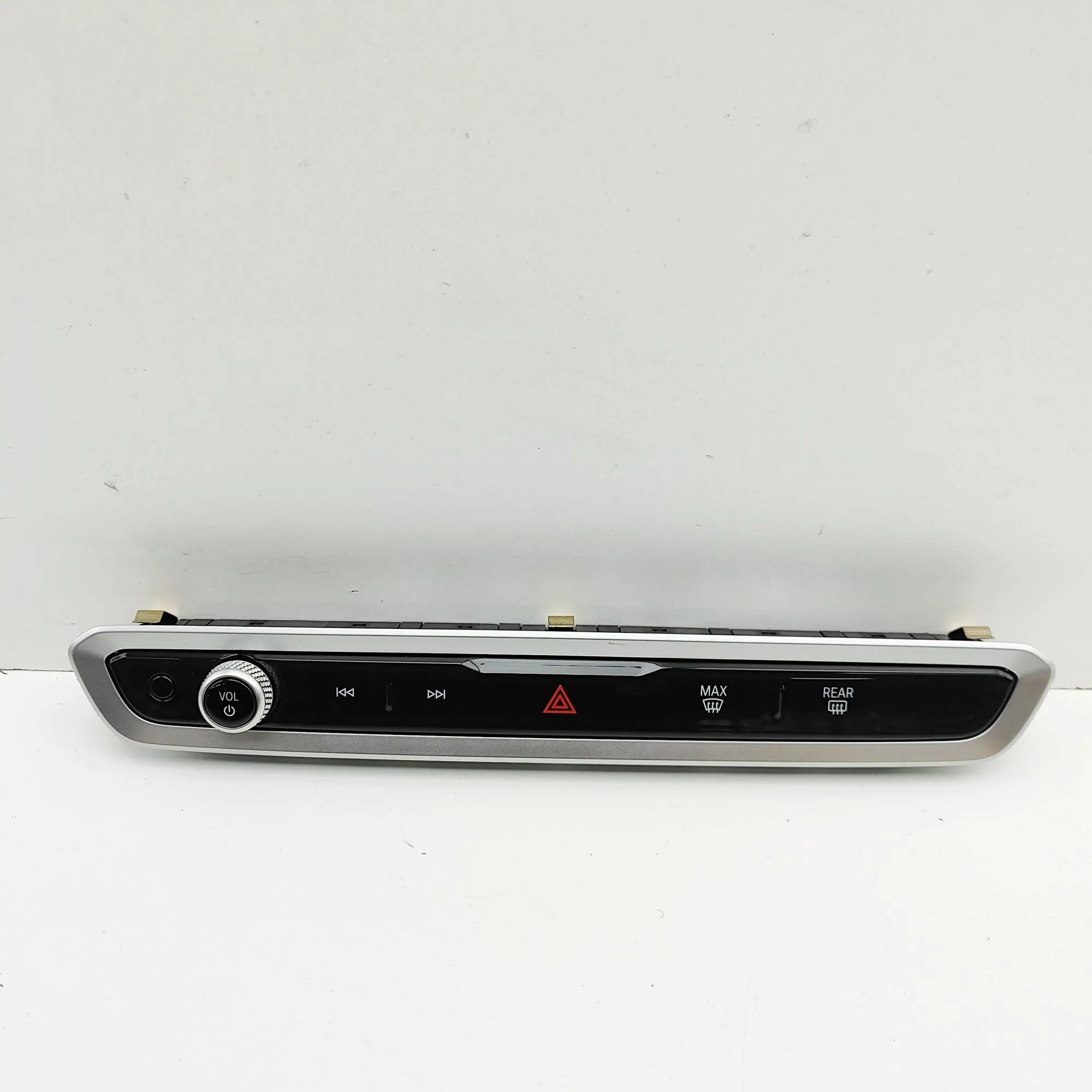 BMW X5 (G05) Audio player buttons Audio player buttons — BMW X5 (G05) (2018-...) ...