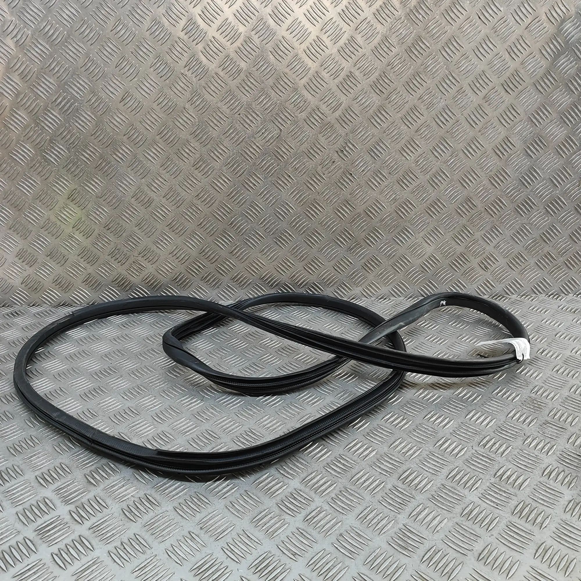 Nissan Ariya Door rubber seal — front left Door rubber seal — front left — NISSAN ARIYA (F...