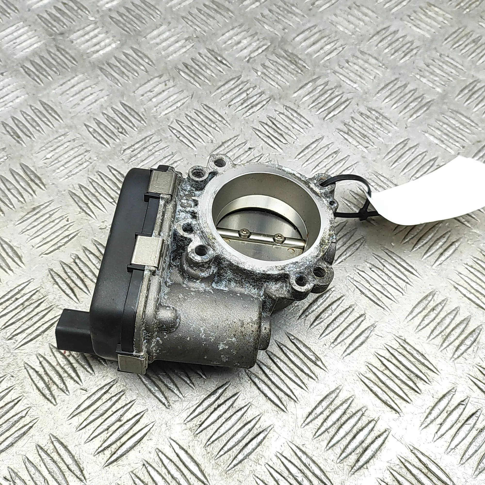 Volkswagen Golf 7 Throttle body Throttle body — VW GOLF (VIII CD1) (2020-...) —...