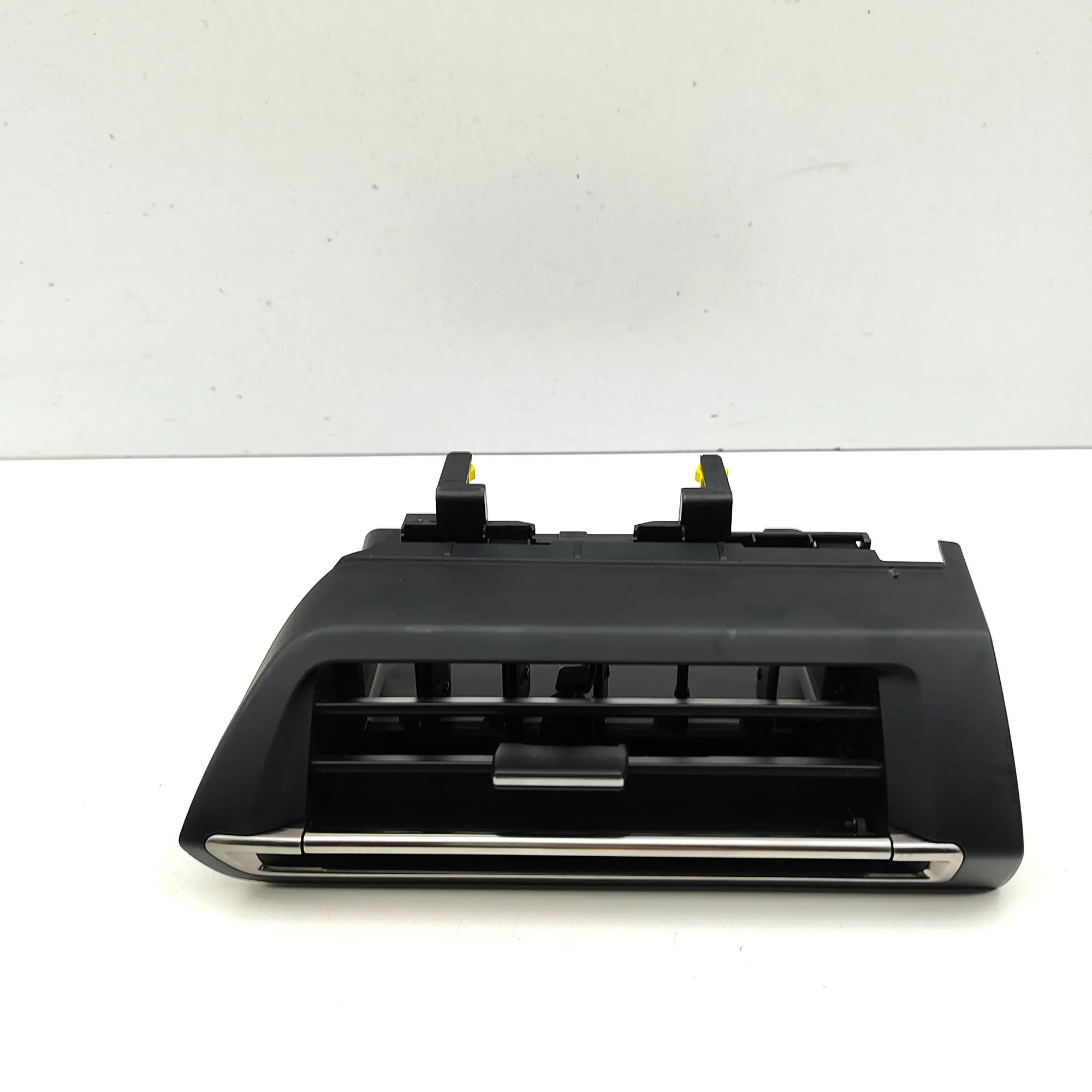 Peugeot 508 Dashboard Air Vents Dashboard Air Vents — PEUGEOT 508 (SW II) (2018...